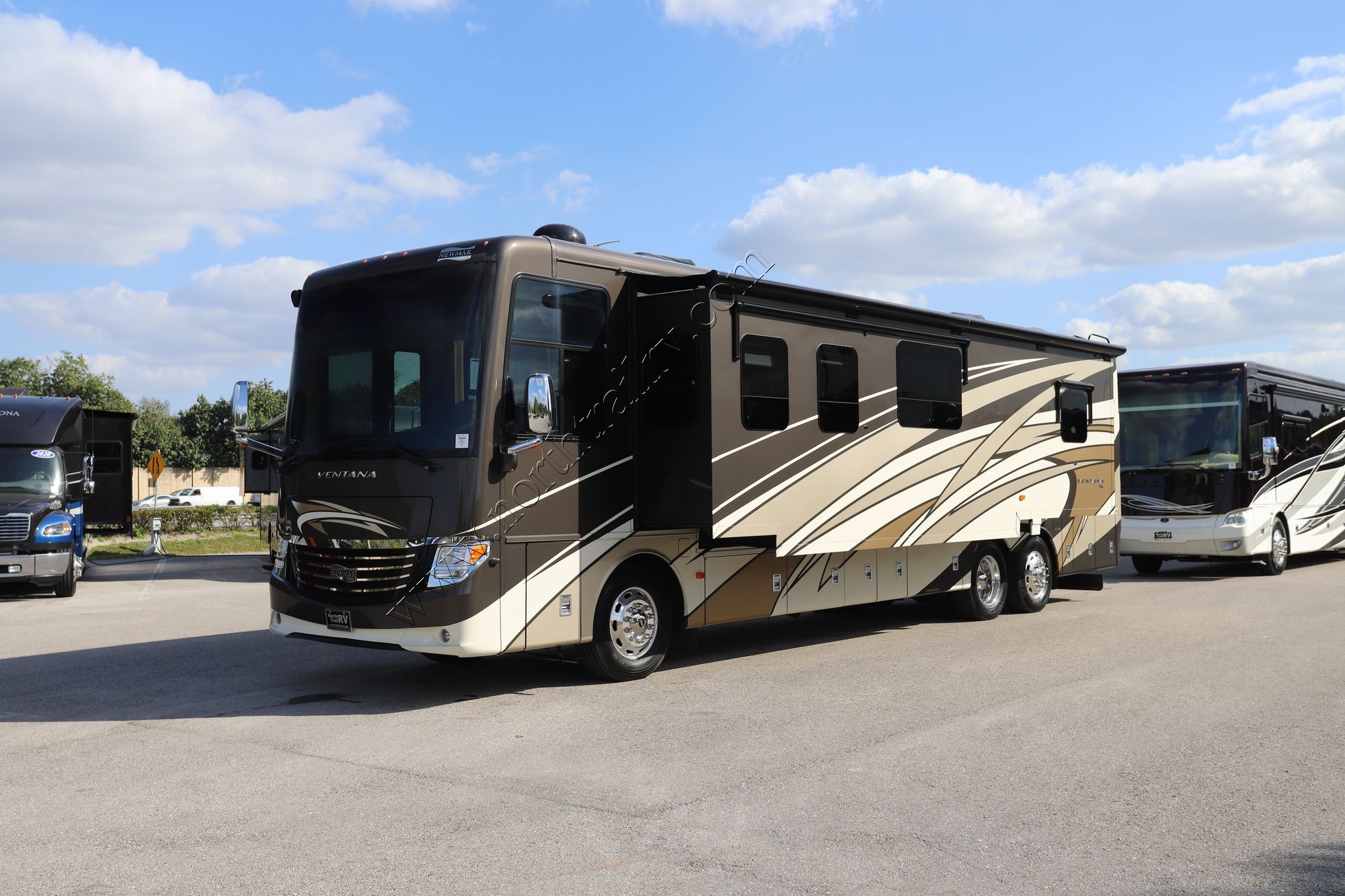 Used 2016 Newmar Ventana 4037 Class A  For Sale