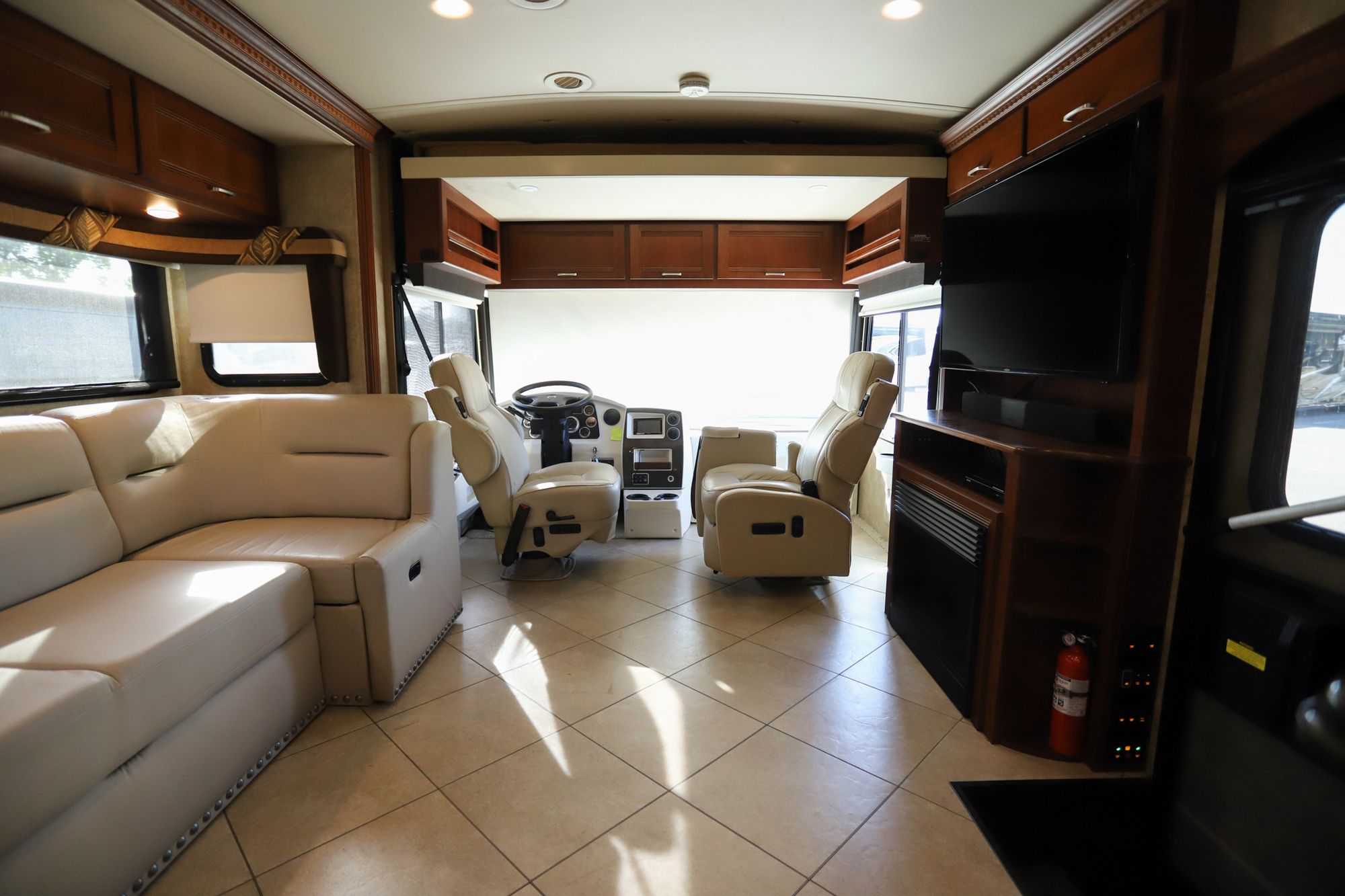 Used 2015 Winnebago Forza 34T Class A  For Sale