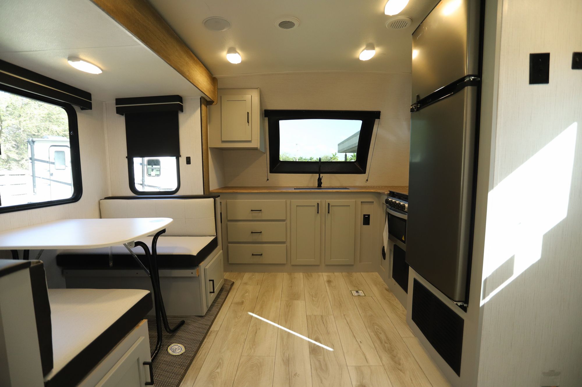 New 2022 Heartland Rv North Trail 26FKDS Travel Trailer  For Sale