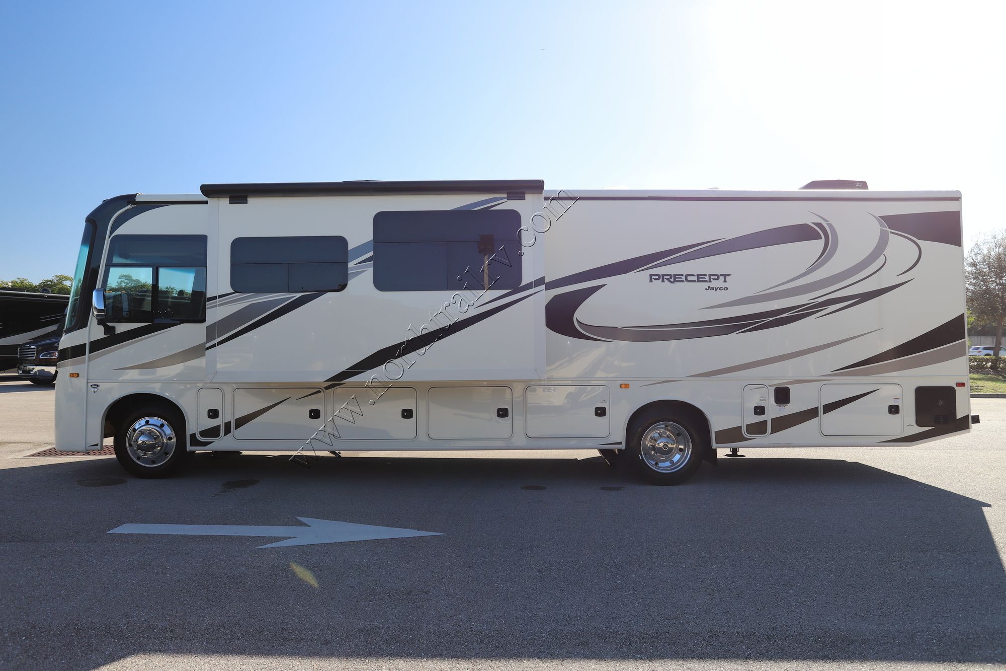 Used 2021 Jayco Precept 34G Class A  For Sale