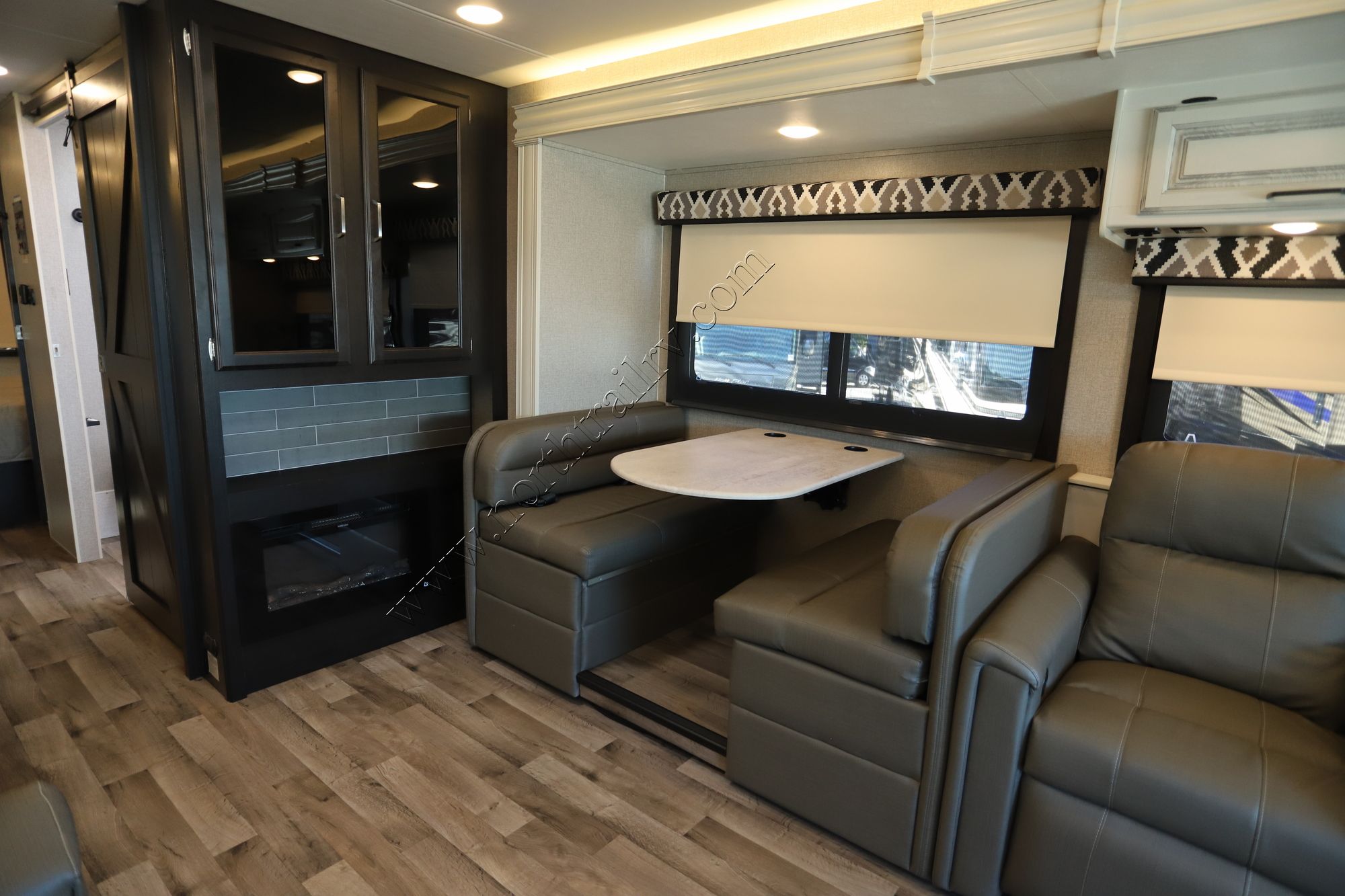 Used 2021 Jayco Precept 34G Class A  For Sale