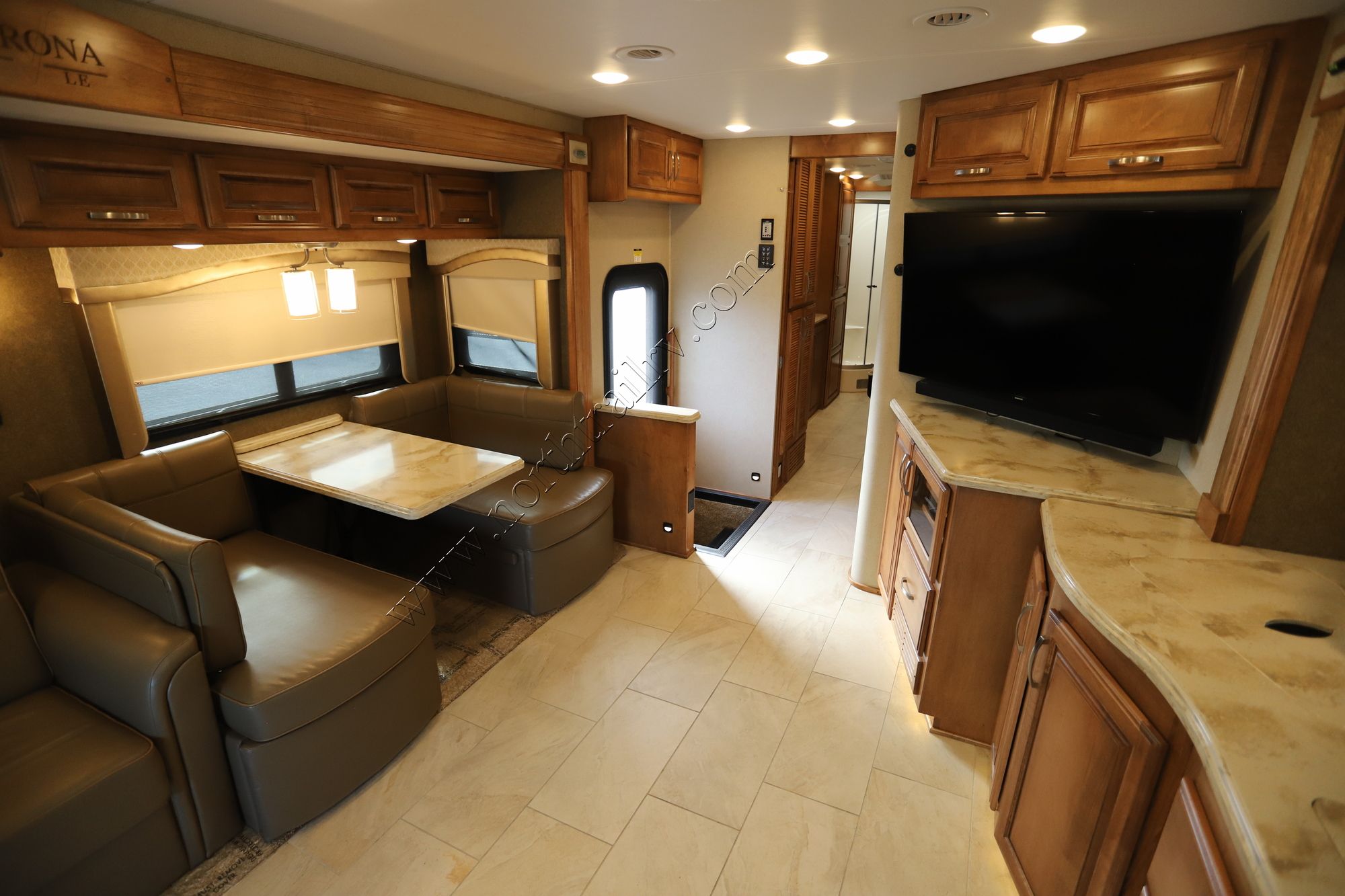 Used 2019 Renegade Rv Verona Le 40LRB Super C  For Sale