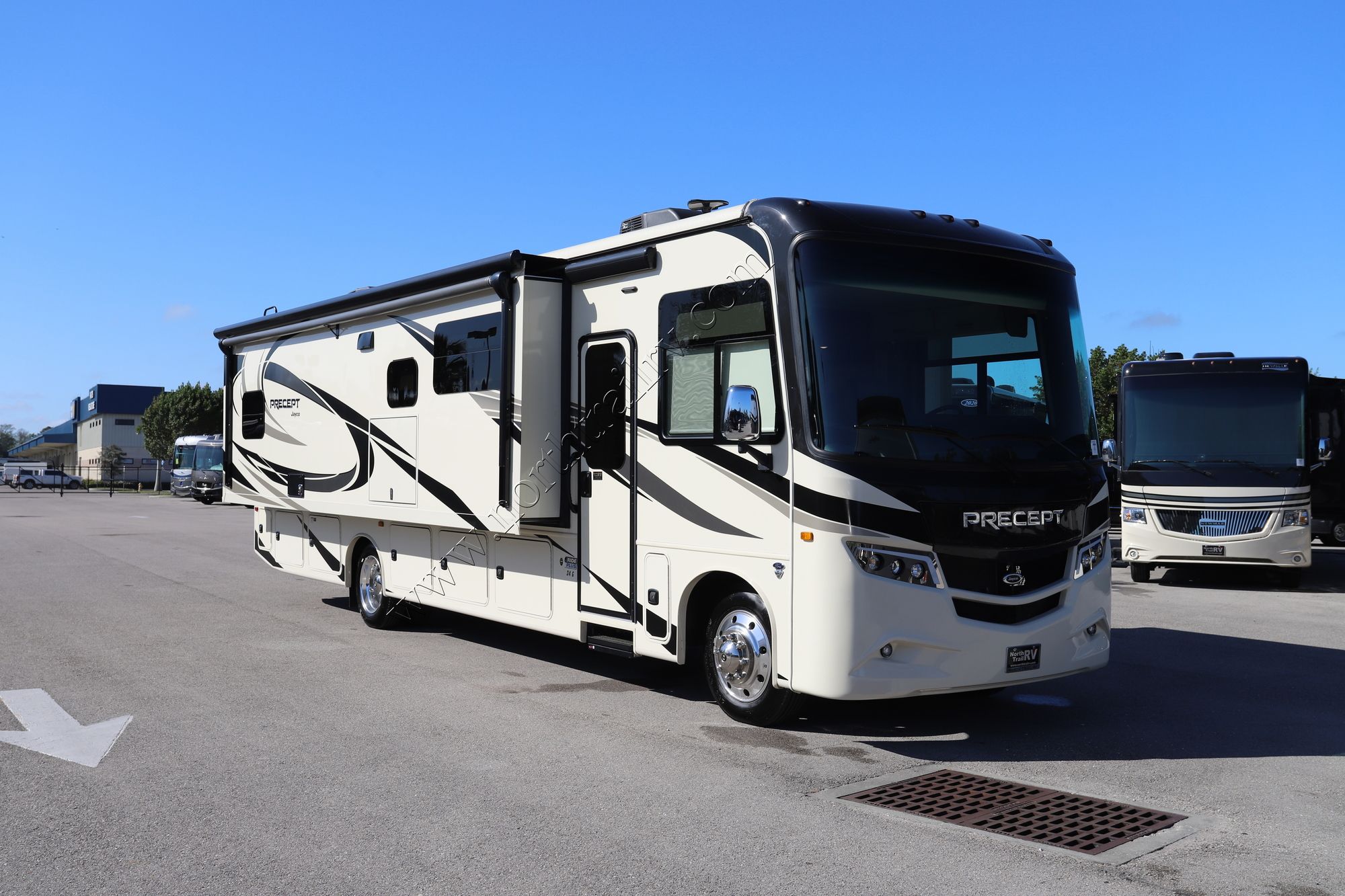 Used 2021 Jayco Precept 34G Class A  For Sale