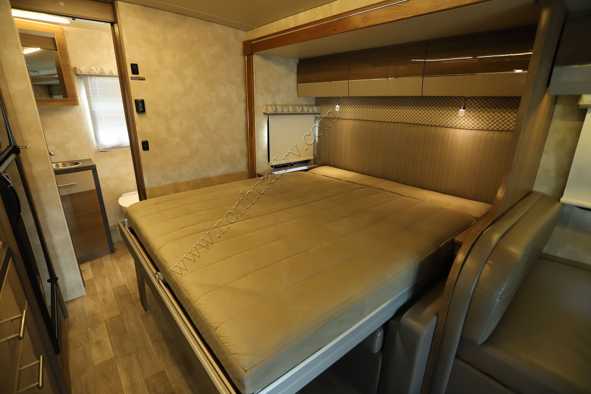 Used 2019 Winnebago Navion 24D Class C  For Sale