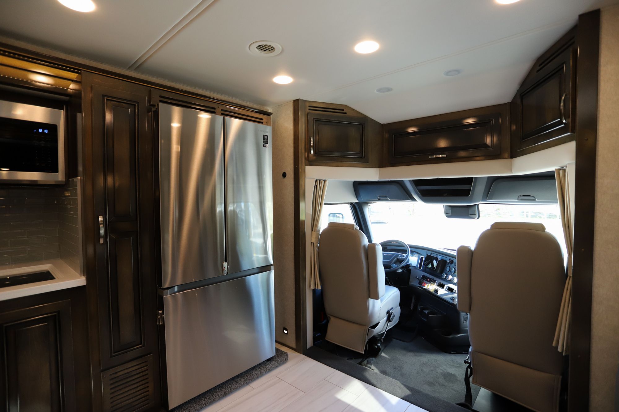 New 2022 Renegade Rv Explorer 40ERB Super C  For Sale