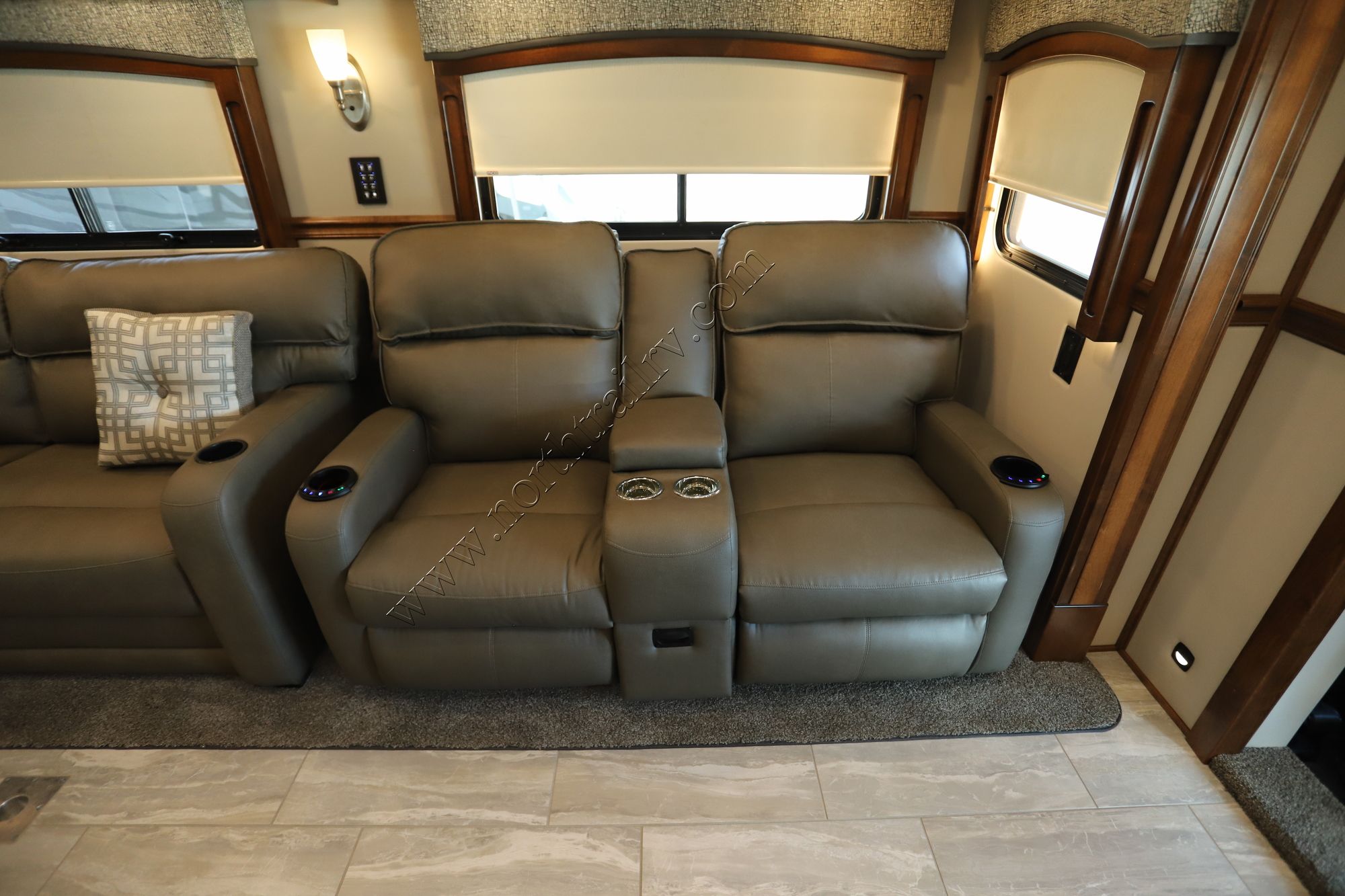 New 2022 Renegade Rv Classic 45CMR Super C  For Sale