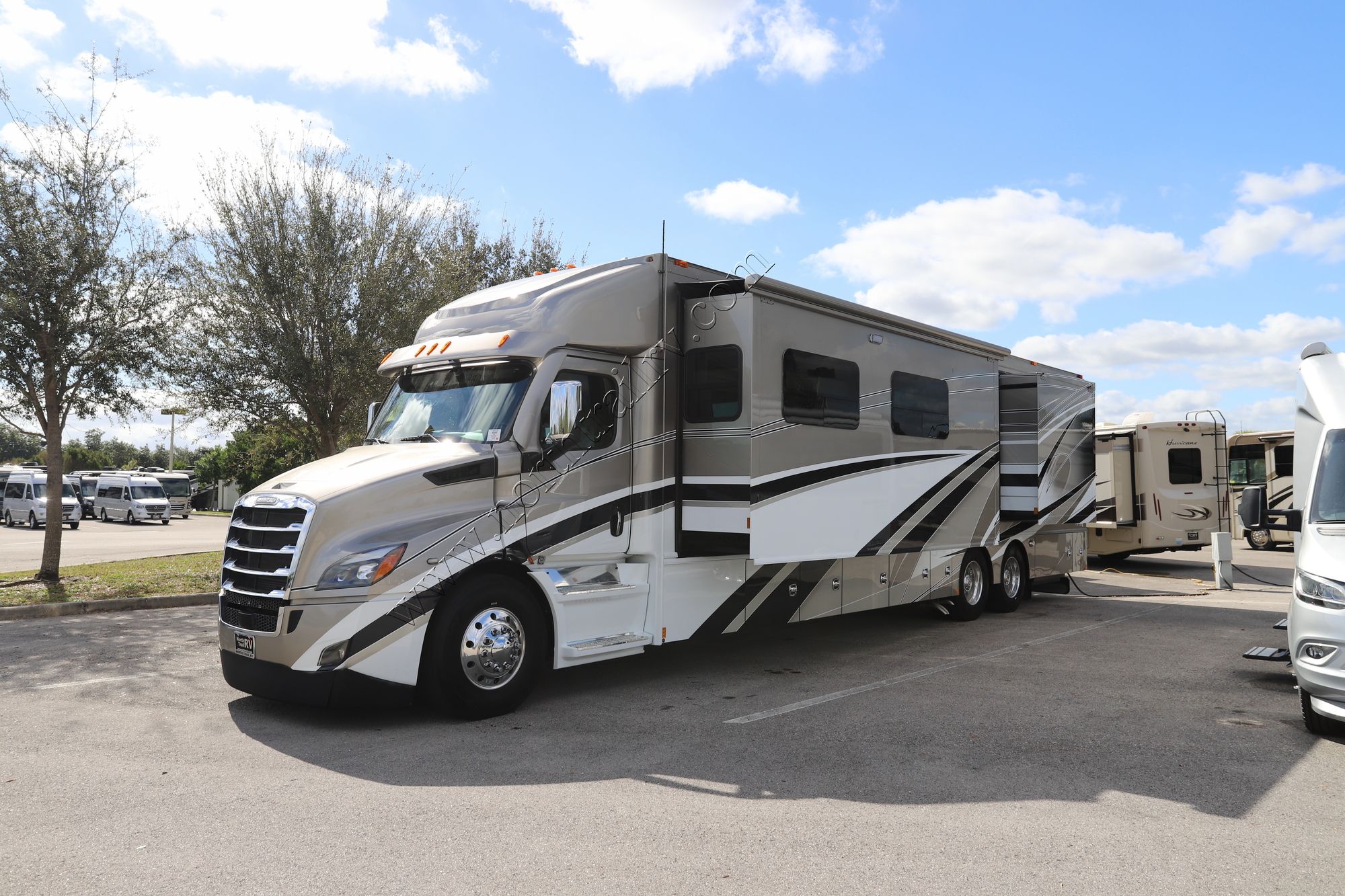 New 2022 Renegade Rv Classic 45CMR Super C  For Sale