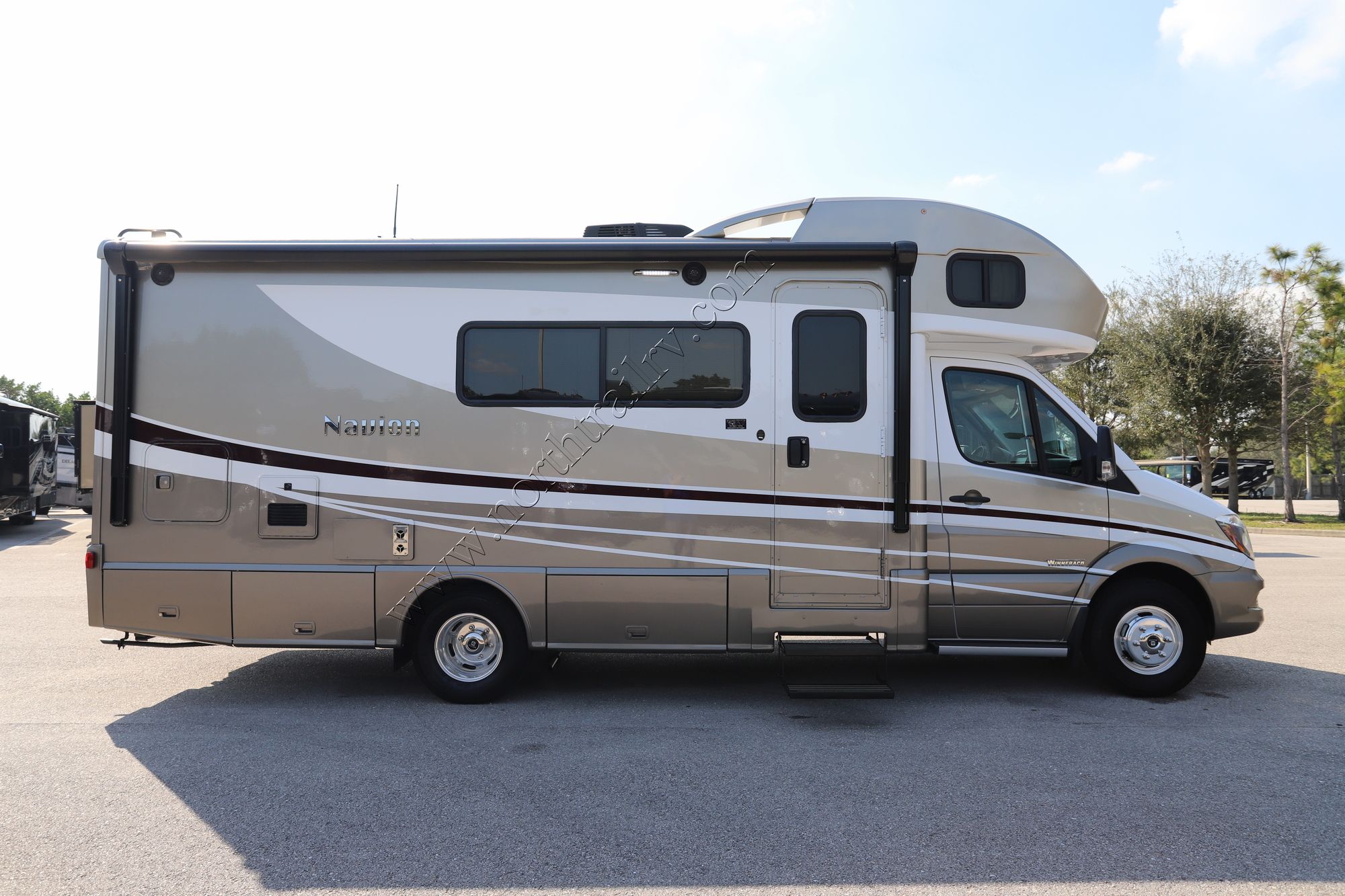 Used 2019 Winnebago Navion 24D Class C  For Sale