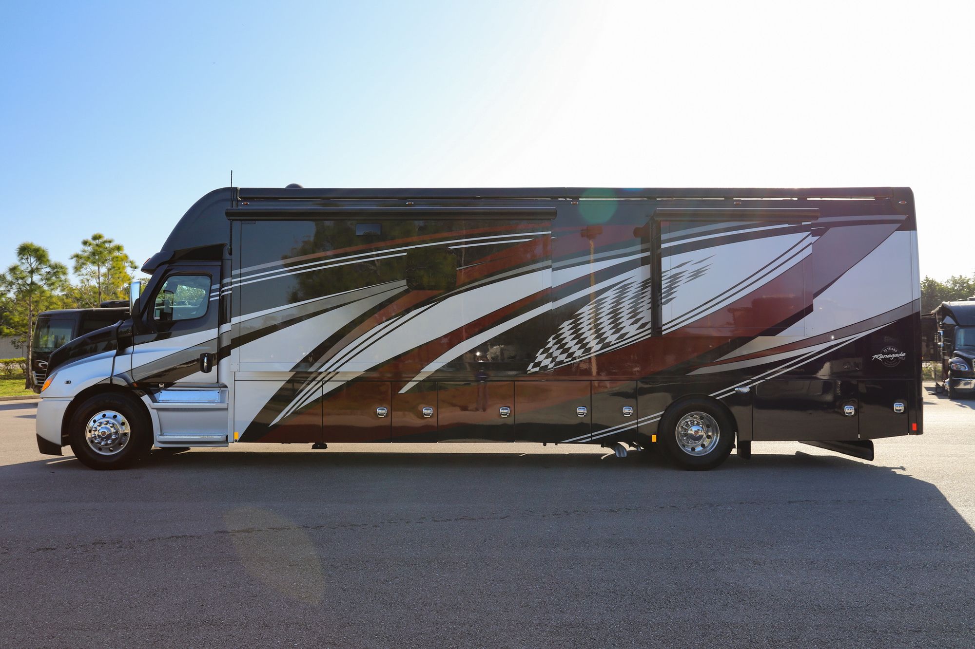 New 2022 Renegade Rv Explorer 40ERB Super C  For Sale