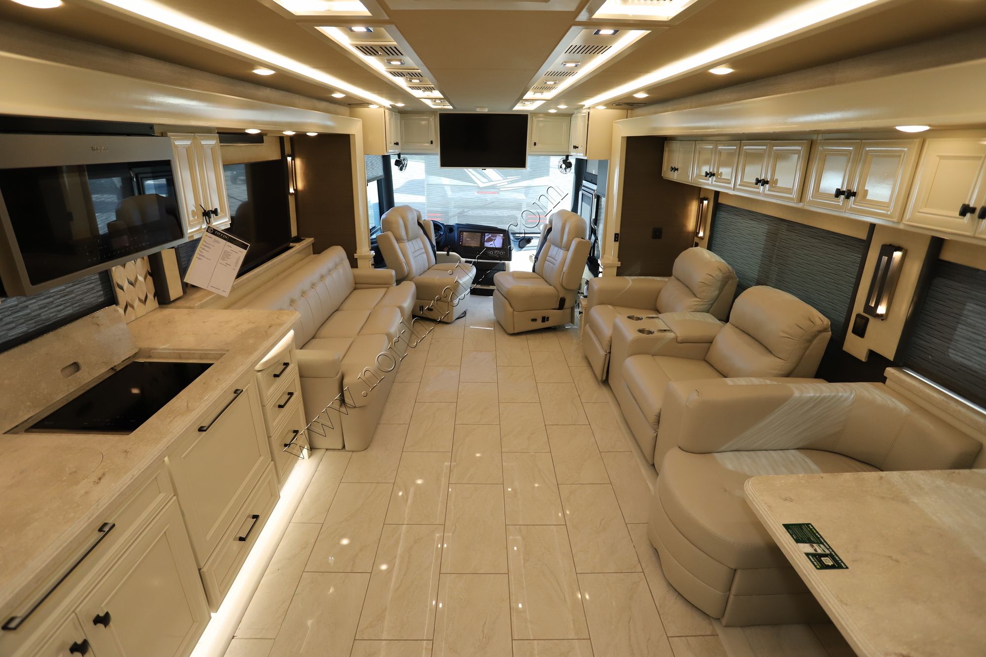 New 2022 Tiffin Motor Homes Allegro Bus 45FP Class A  For Sale