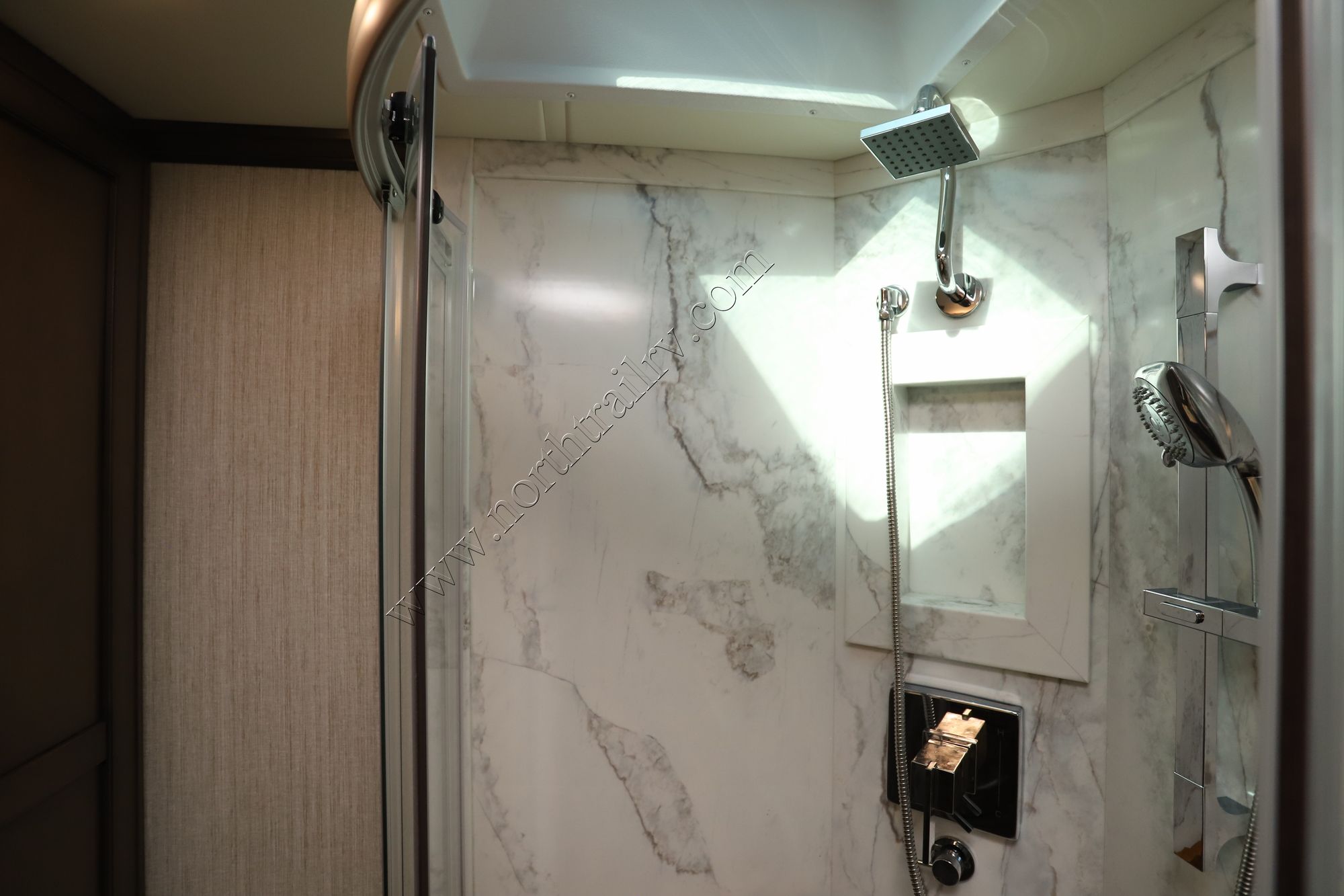New 2022 Newmar Ventana 4326 Class A  For Sale