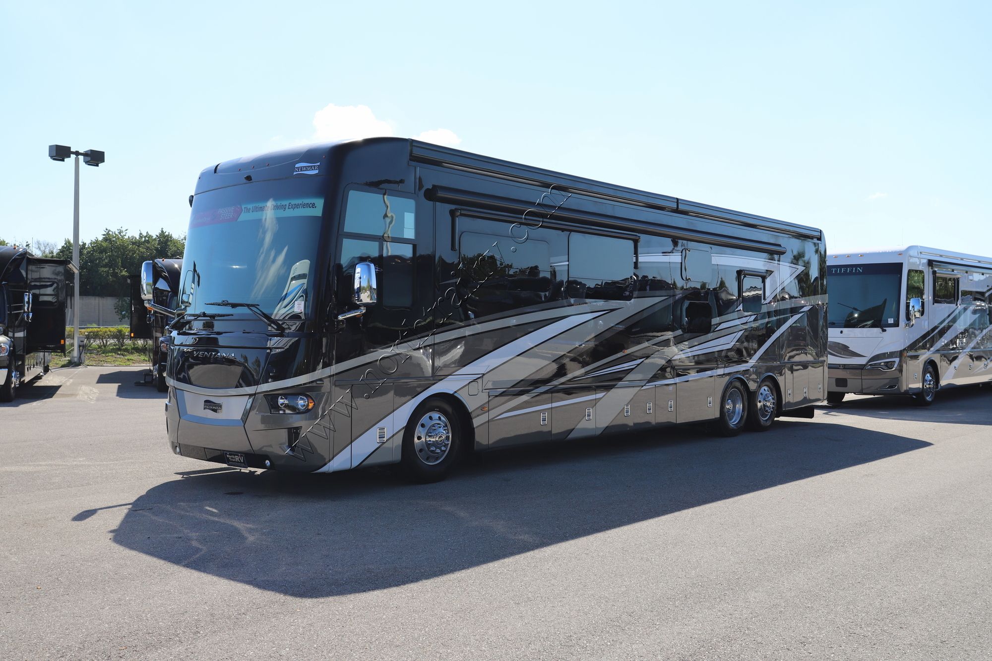 New 2022 Newmar Ventana 4326 Class A  For Sale