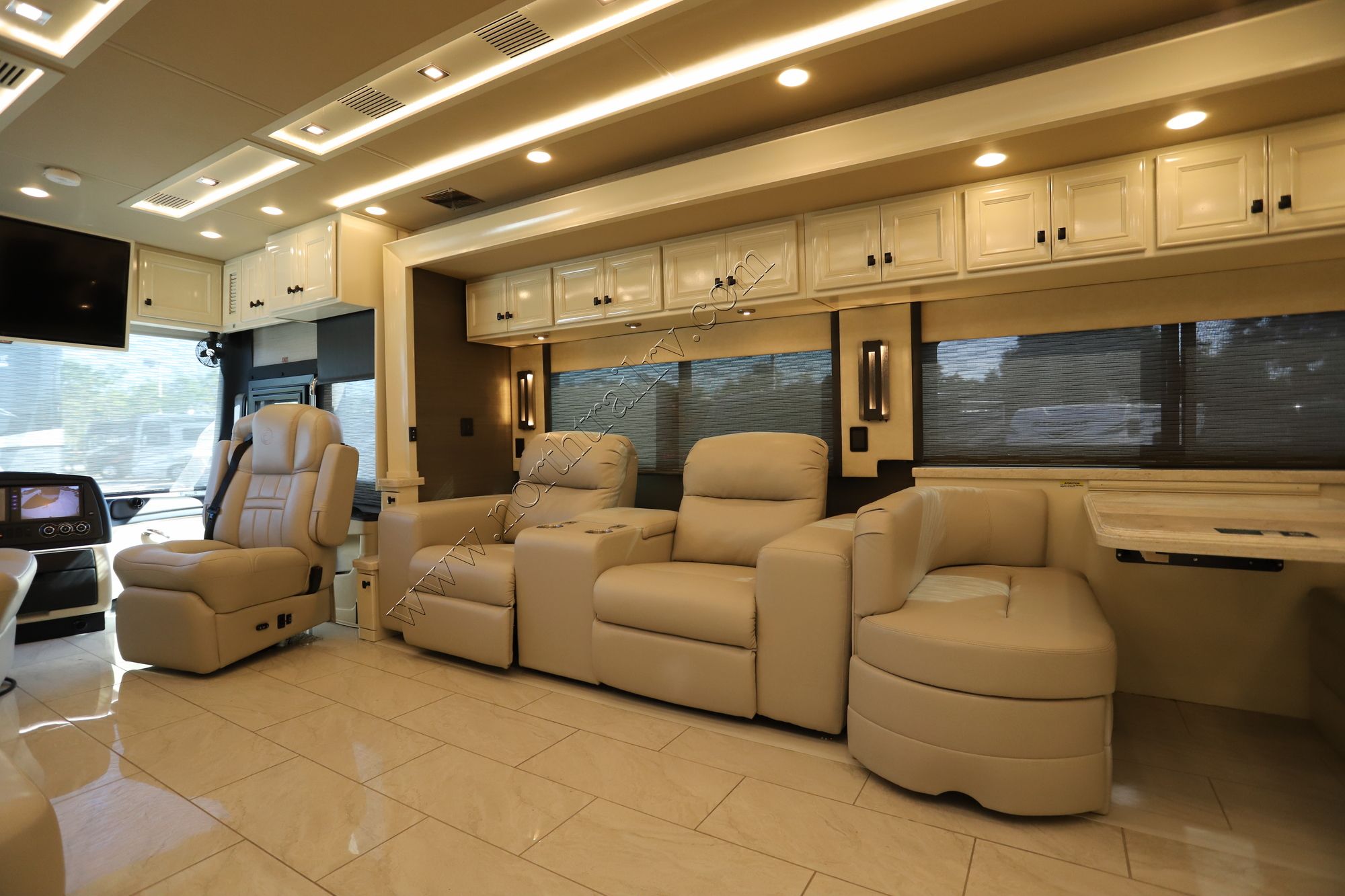 New 2022 Tiffin Motor Homes Allegro Bus 45FP Class A  For Sale