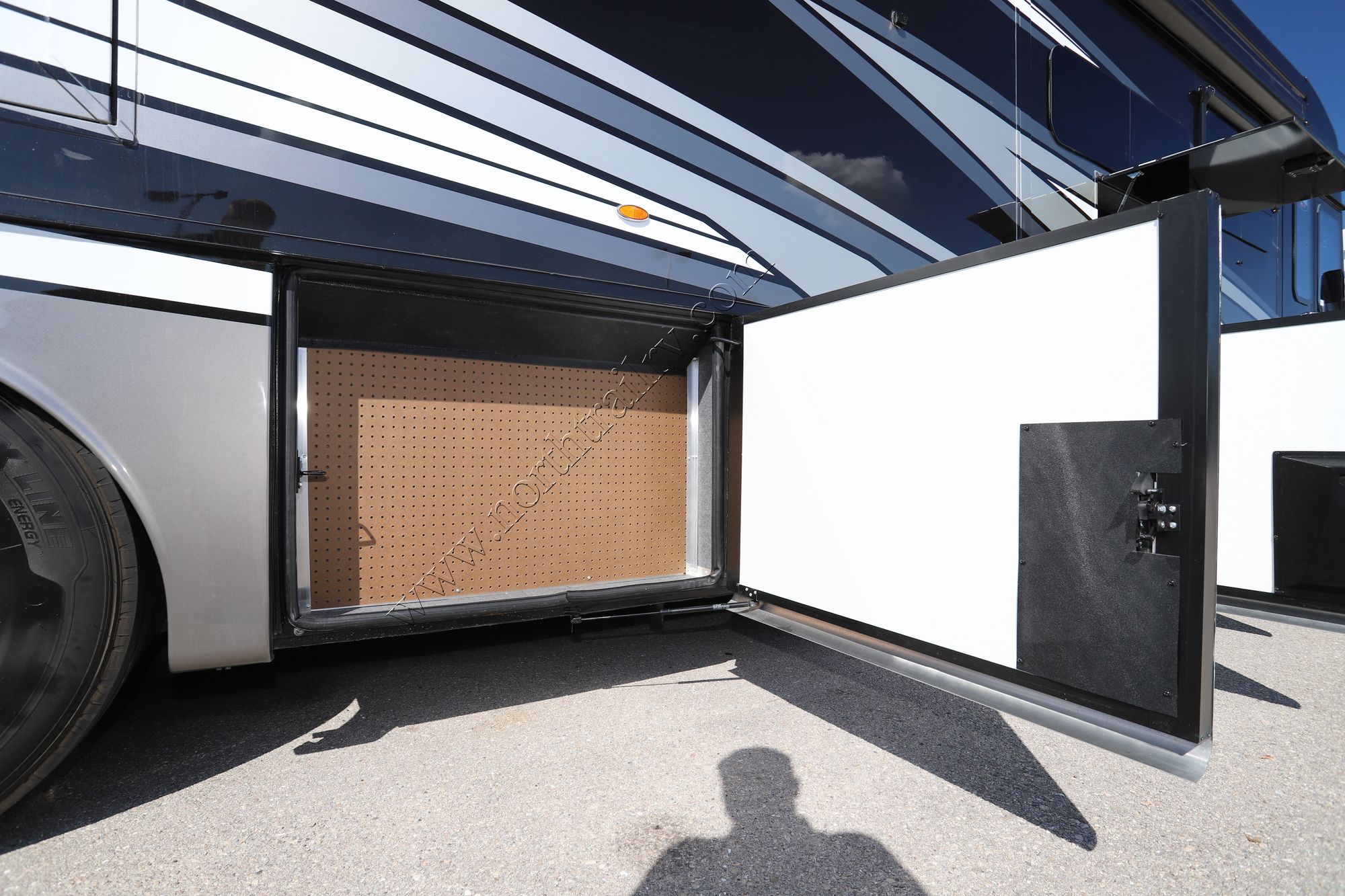 New 2022 Newmar Ventana 4326 Class A  For Sale
