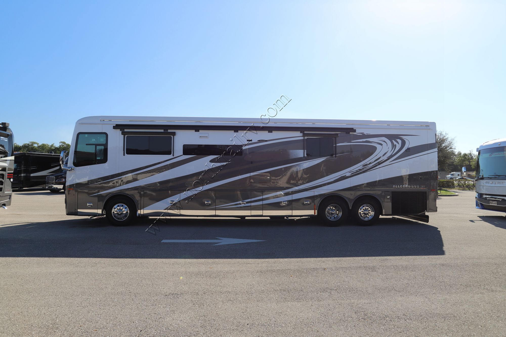 New 2022 Tiffin Motor Homes Allegro Bus 45FP Class A  For Sale