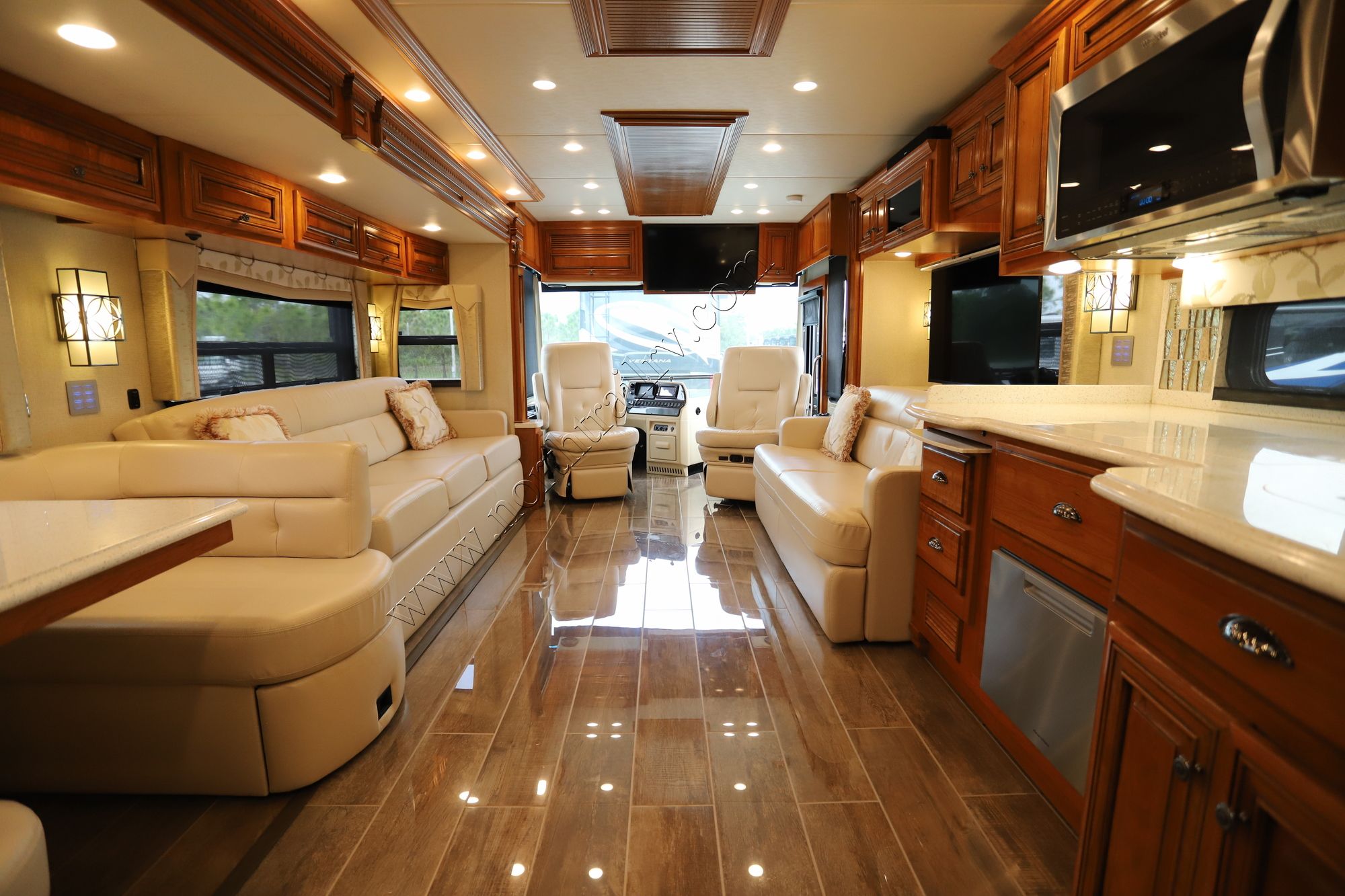 Used 2018 Newmar Dutch Star 4369 Class A  For Sale