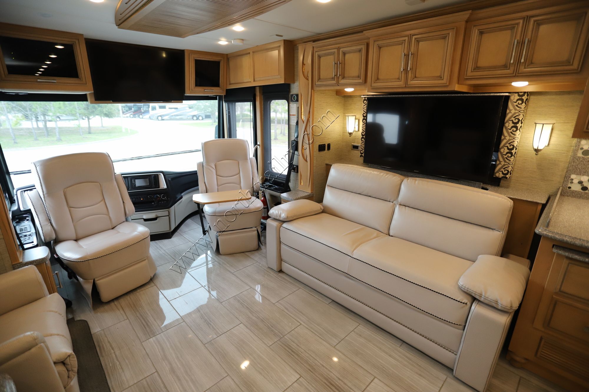 Used 2017 Newmar Ventana 4369 Class A  For Sale