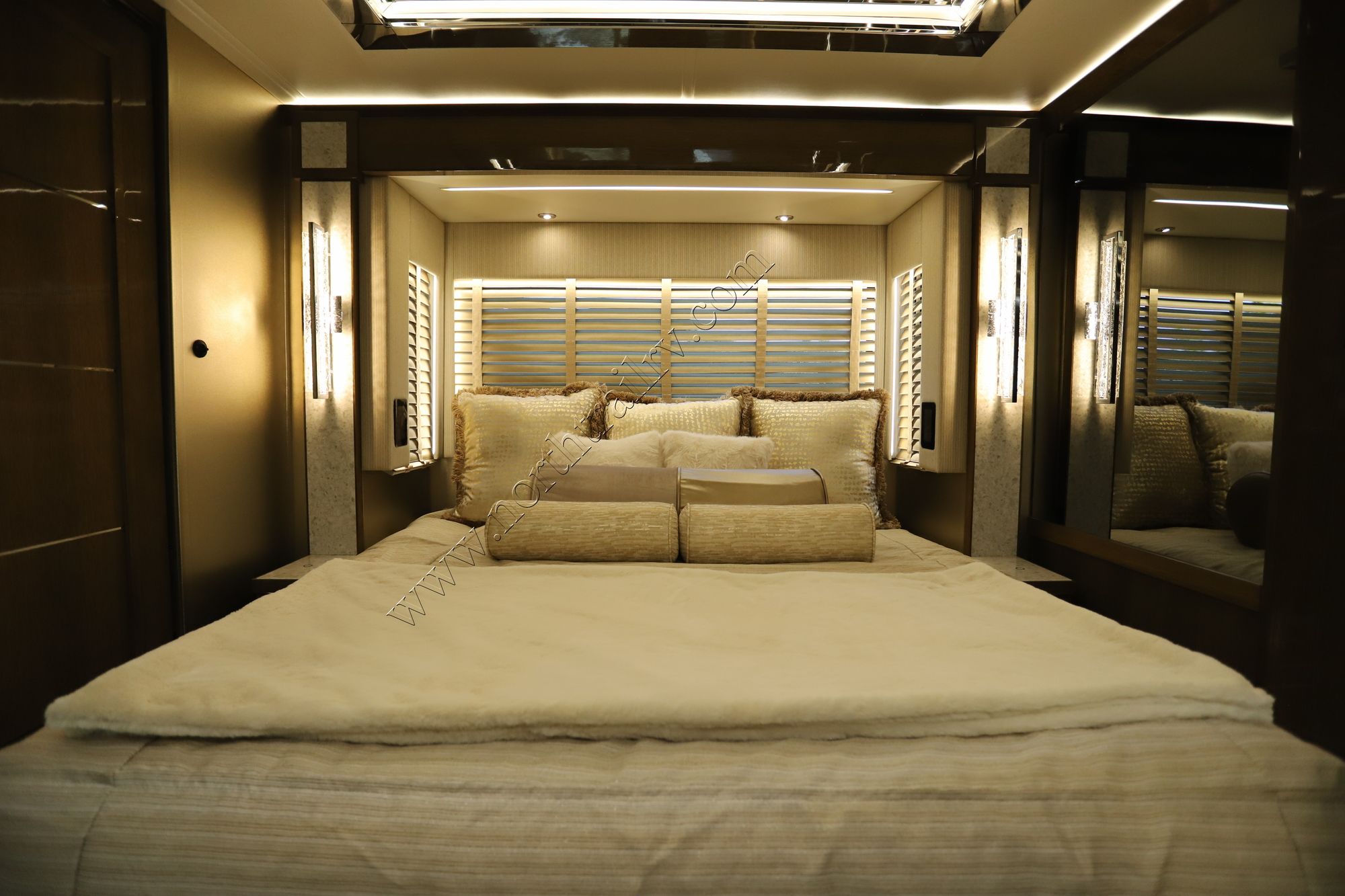 New 2022 Newmar King Aire 4533 Class A  For Sale