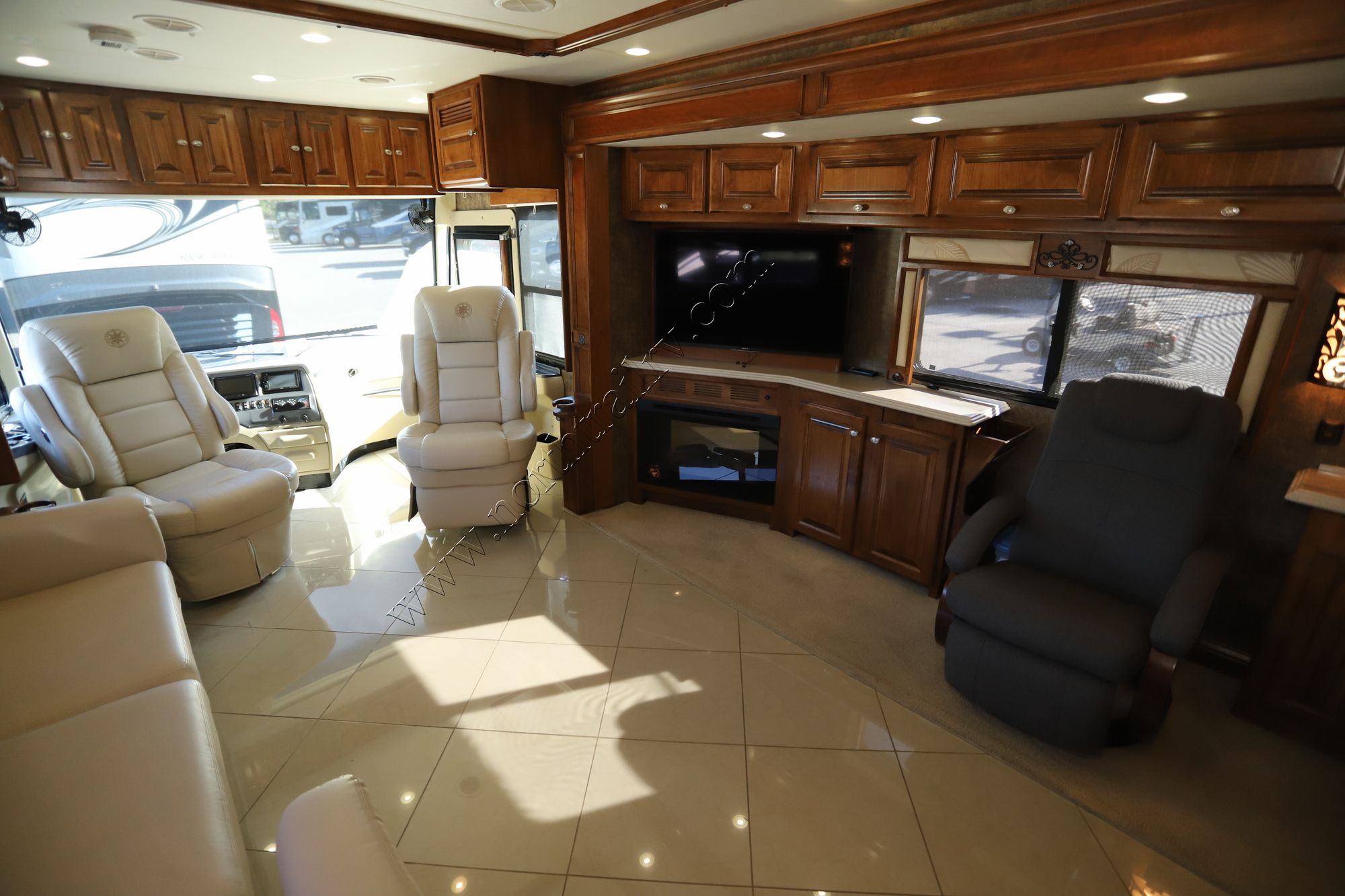 Used 2012 Tiffin Motor Homes Phaeton 42LH Class A  For Sale