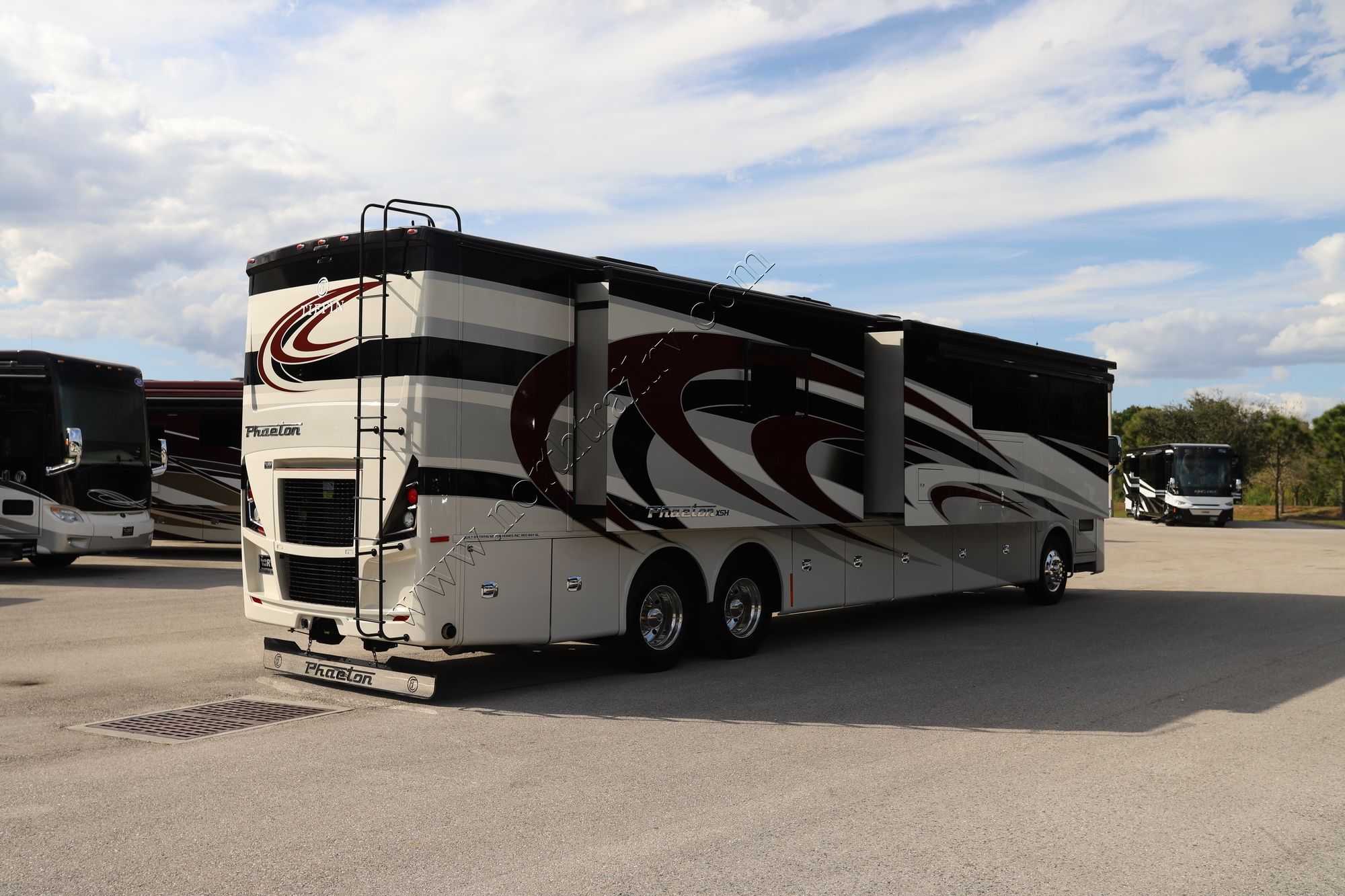 Used 2020 Tiffin Motor Homes Phaeton 44OH Class A  For Sale