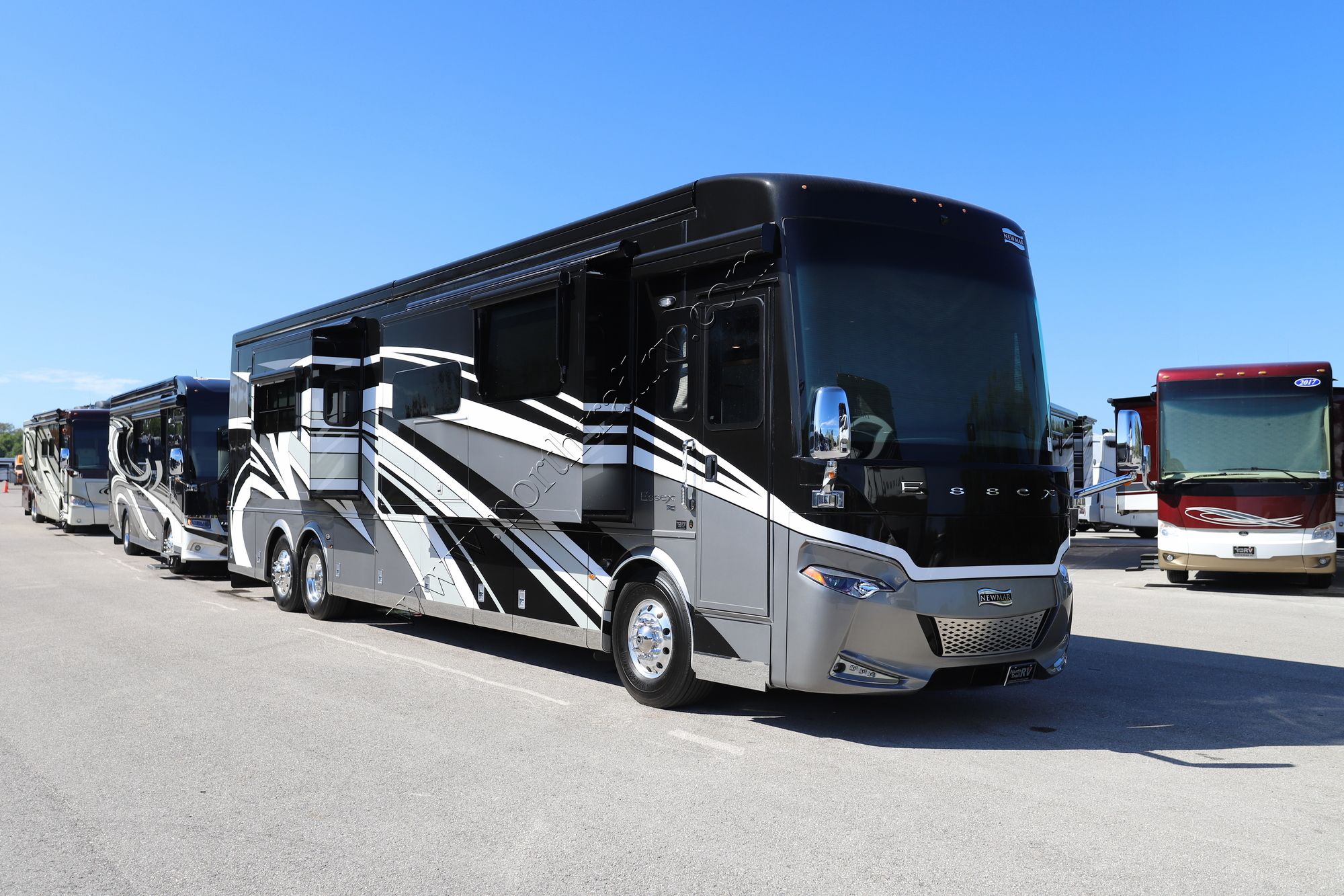 Used 2022 Newmar Essex 4551 Class A  For Sale