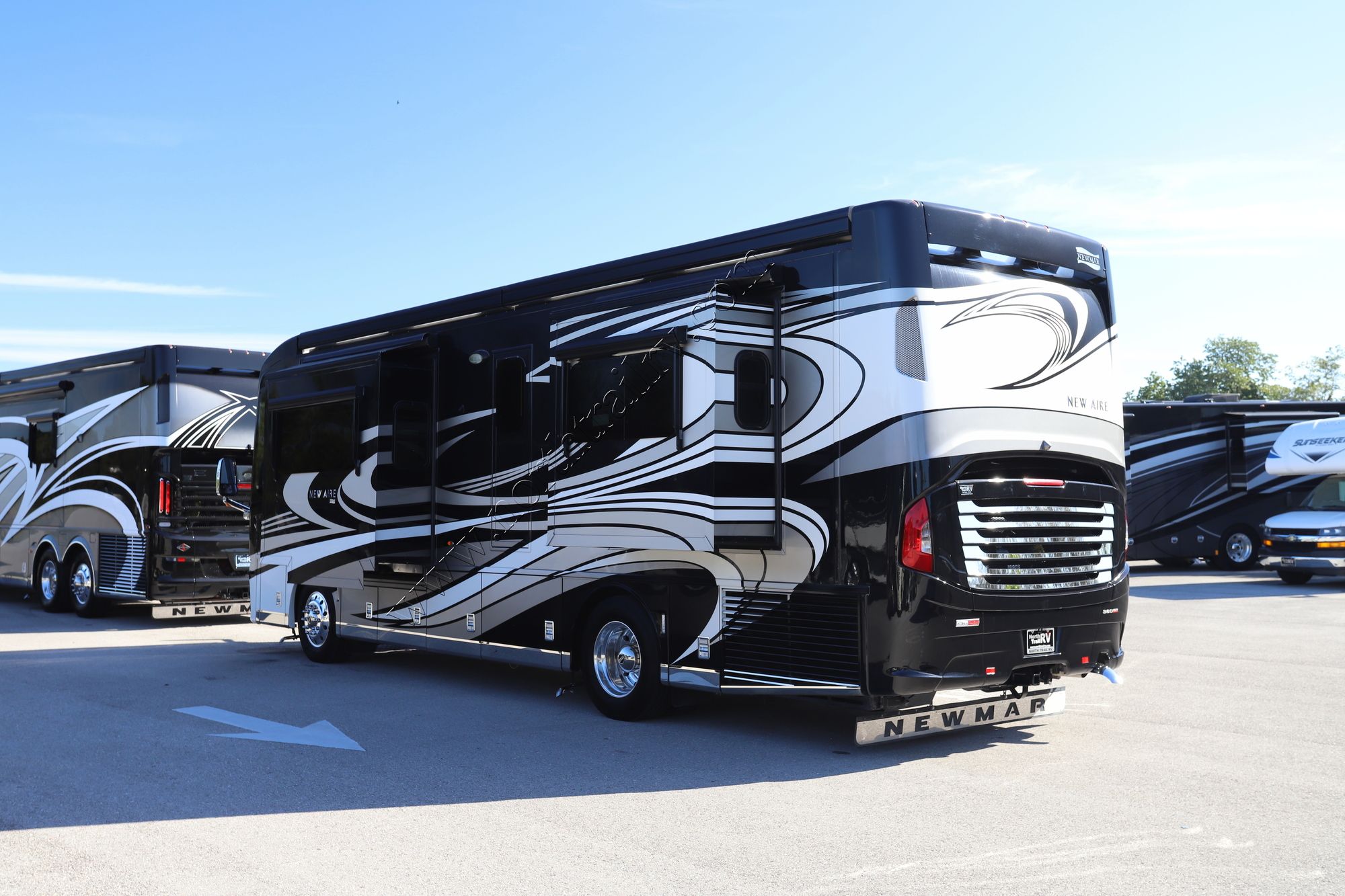 Used 2020 Newmar New Aire 3343 Class A  For Sale