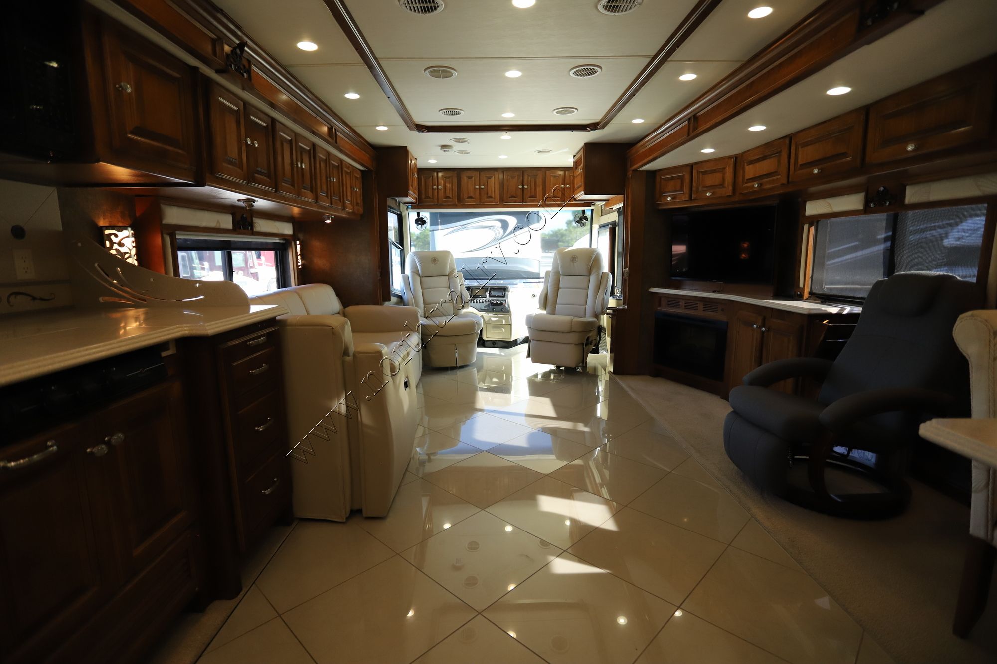 Used 2012 Tiffin Motor Homes Phaeton 42LH Class A  For Sale