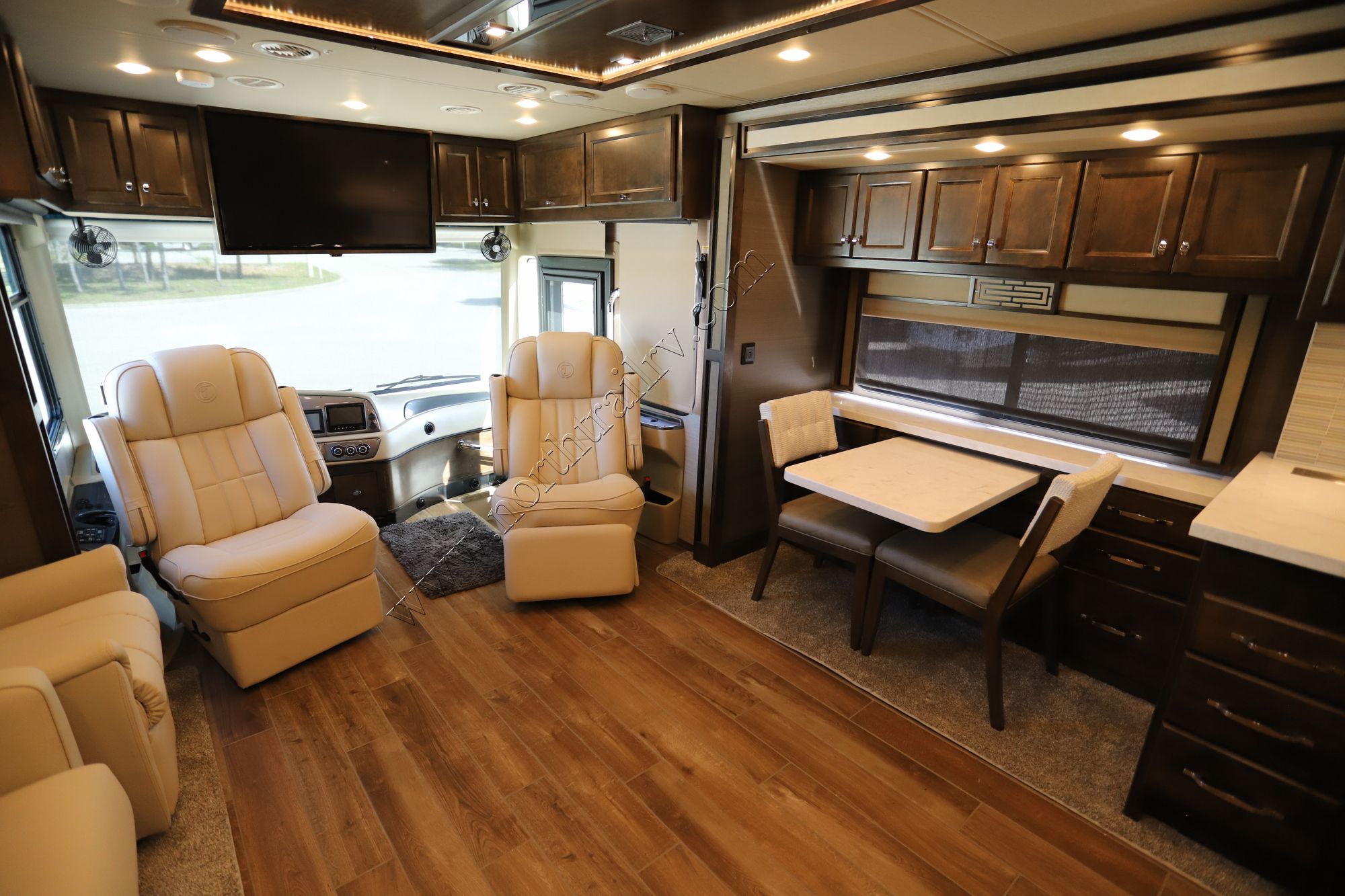 Used 2021 Tiffin Motor Homes Allegro Red 33AA Class A  For Sale