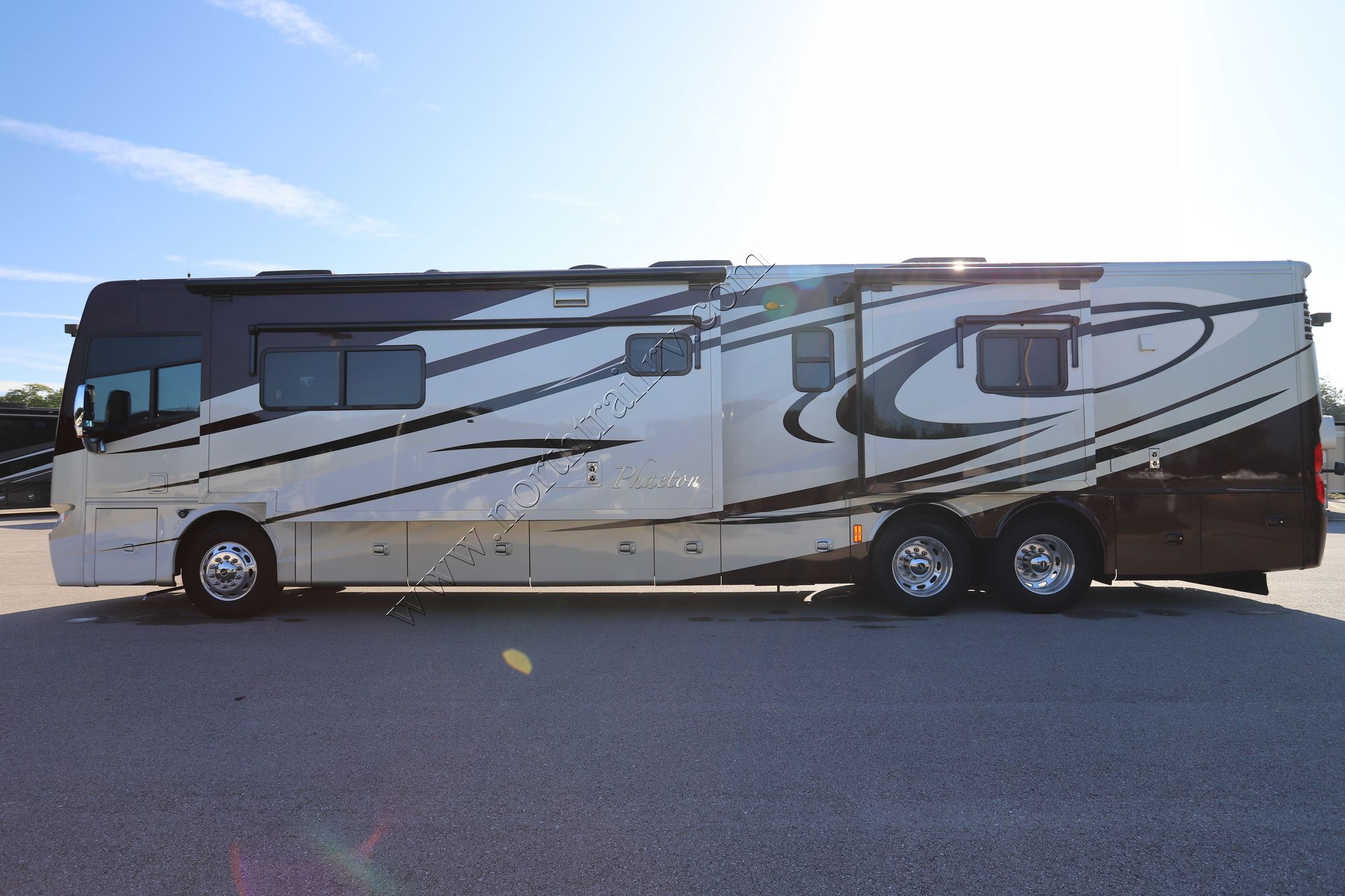 Used 2012 Tiffin Motor Homes Phaeton 42LH Class A  For Sale