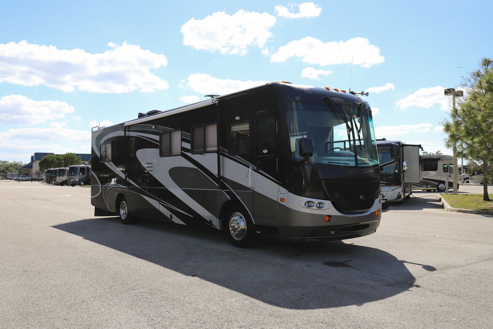 Used 2006 Coachmen Cross Country 372DS Class A  For Sale