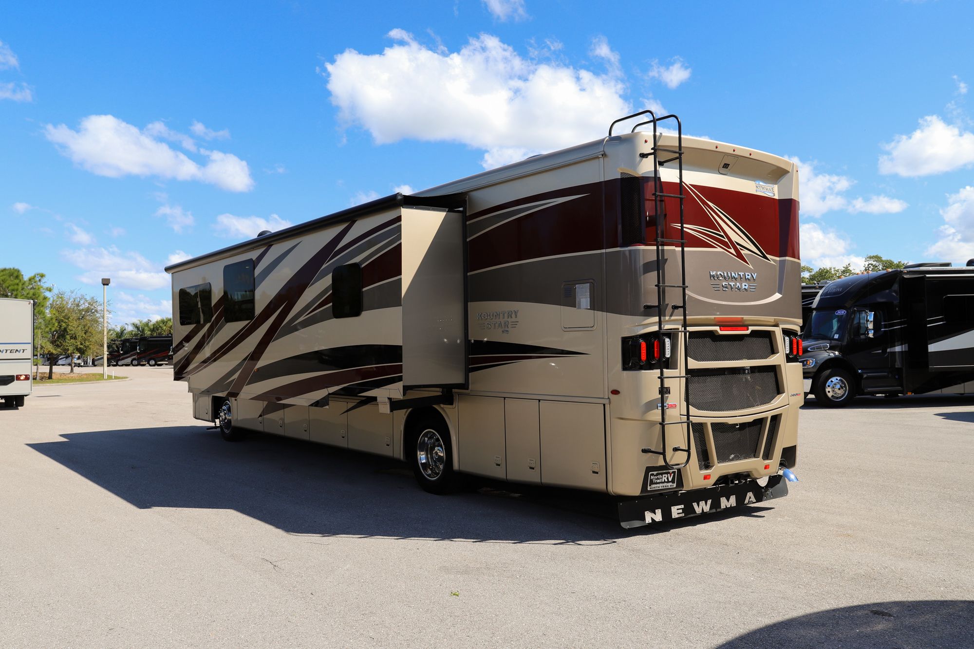 Used 2020 Newmar Kountry Star 4037 Class A  For Sale