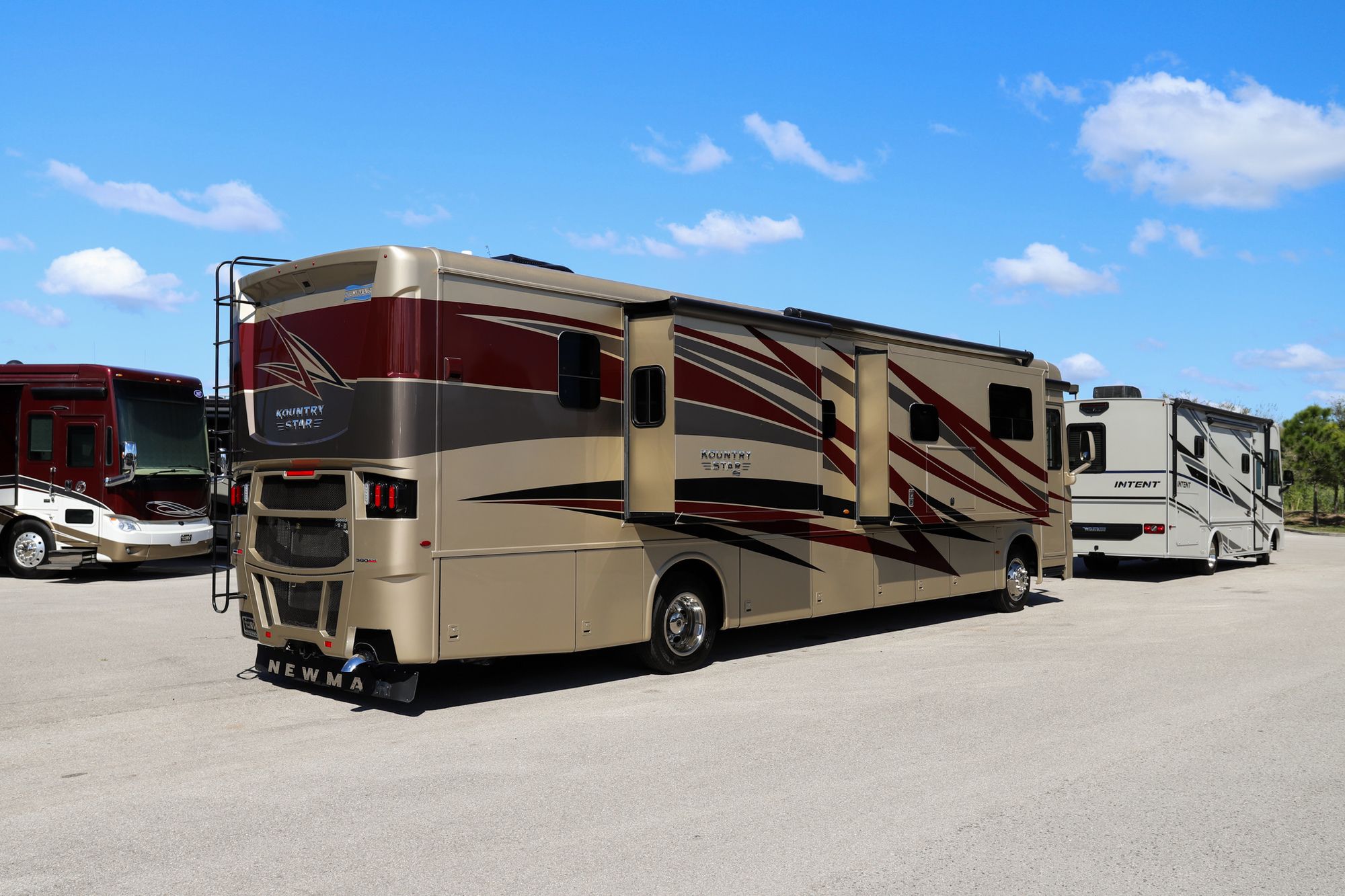 Used 2020 Newmar Kountry Star 4037 Class A  For Sale