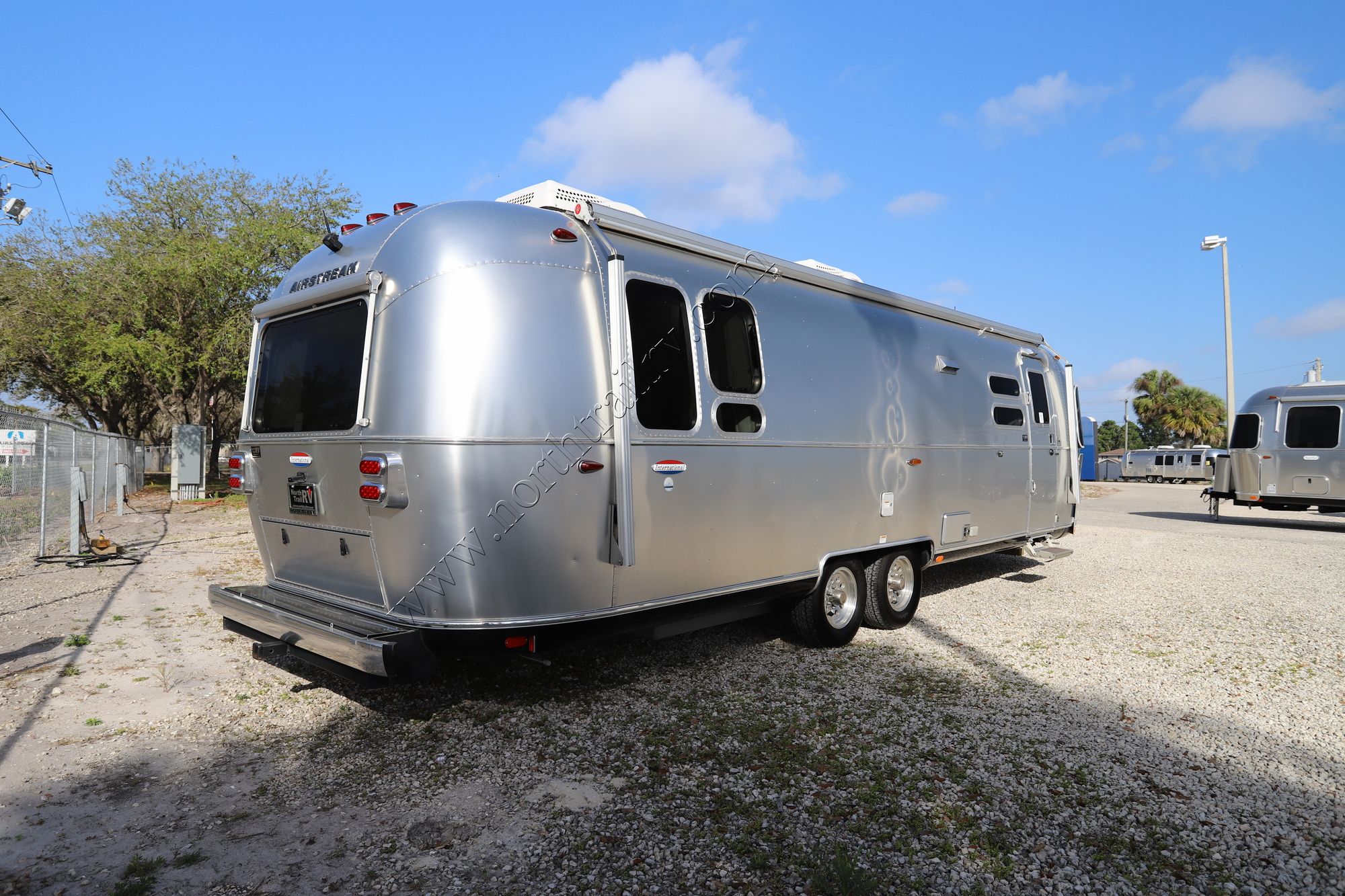 Used 2017 Airstream Intl Serenity 30 QUEEN Travel Trailer  For Sale