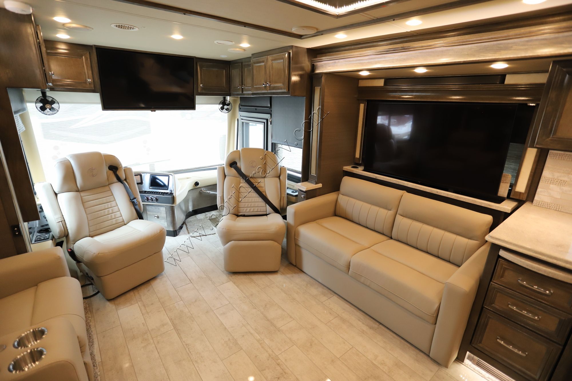 New 2022 Tiffin Motor Homes Phaeton 37BH Class A  For Sale