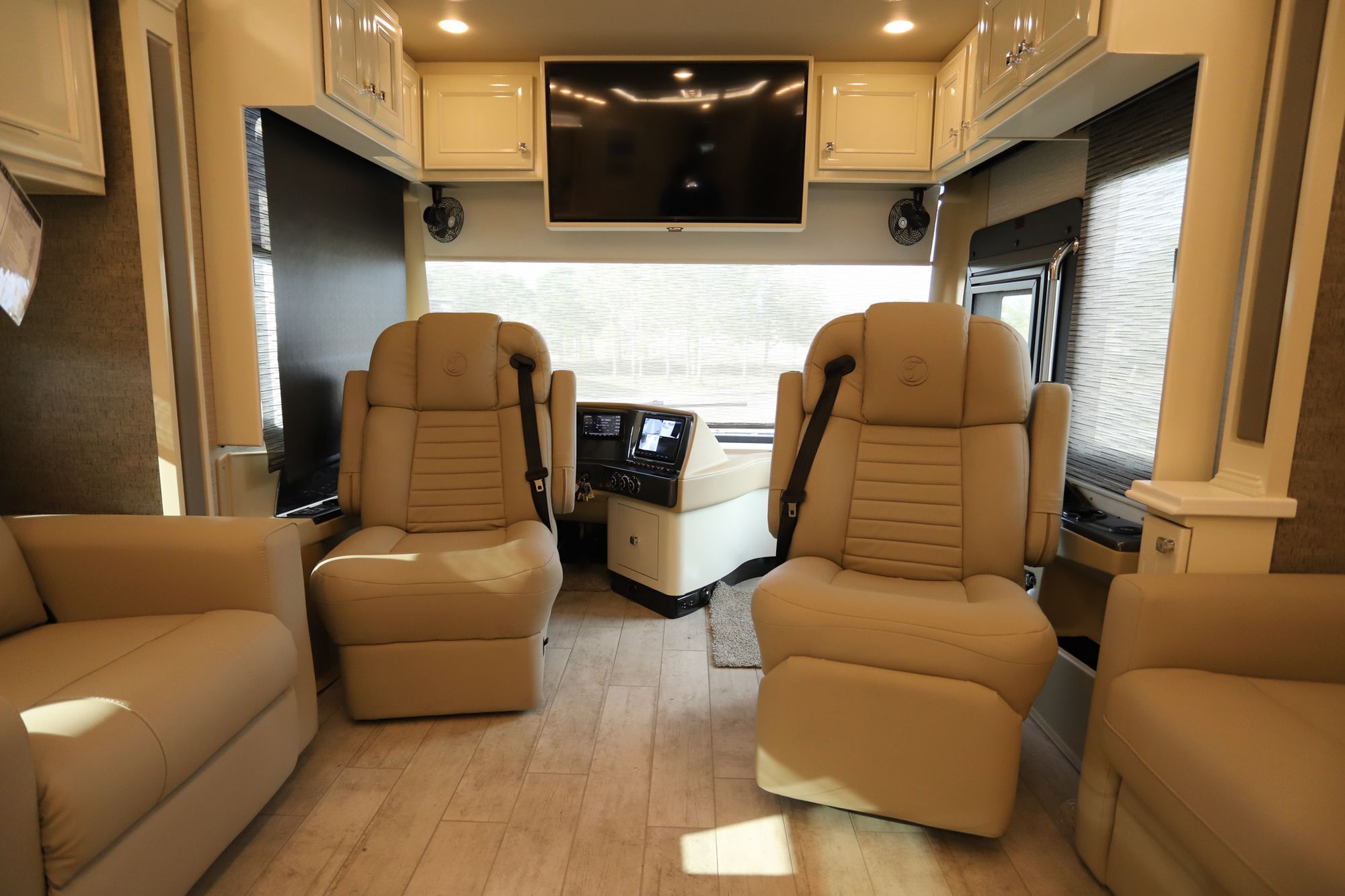 New 2022 Tiffin Motor Homes Phaeton 40IH Class A  For Sale