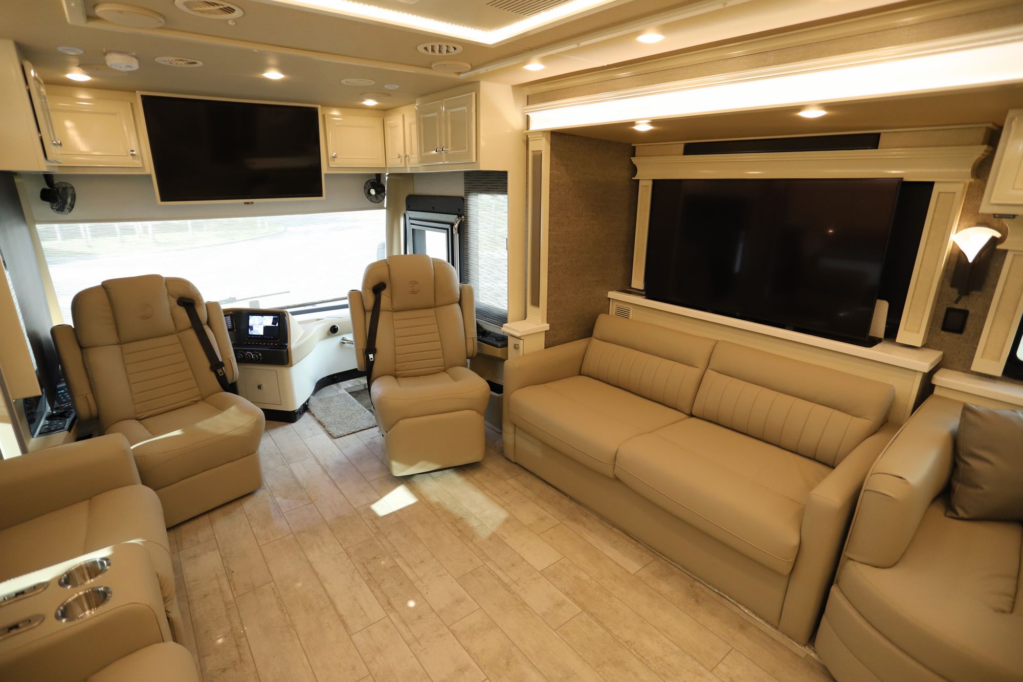 New 2022 Tiffin Motor Homes Phaeton 40IH Class A  For Sale