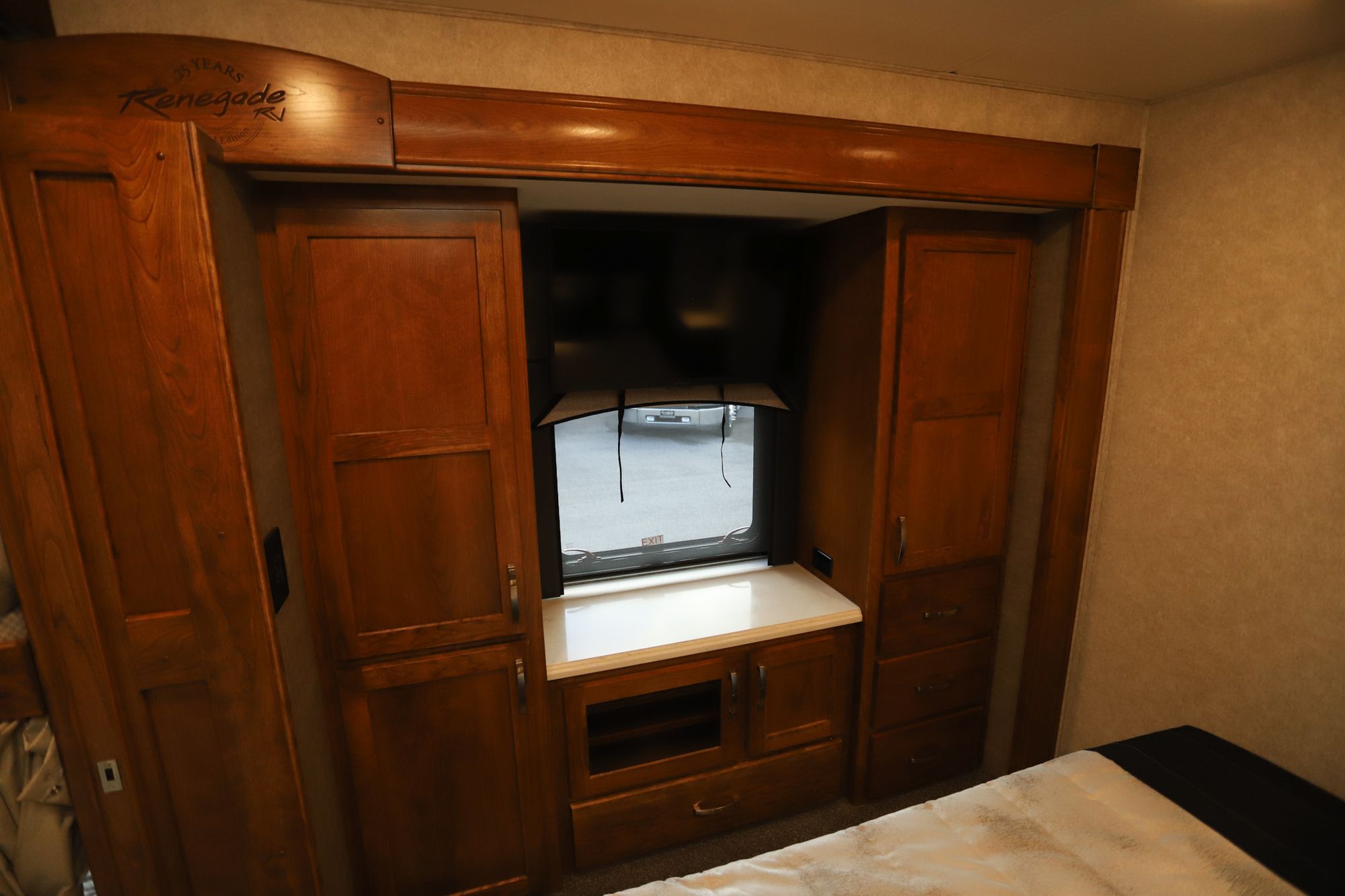 New 2022 Renegade Rv Valencia 38BB Super C  For Sale