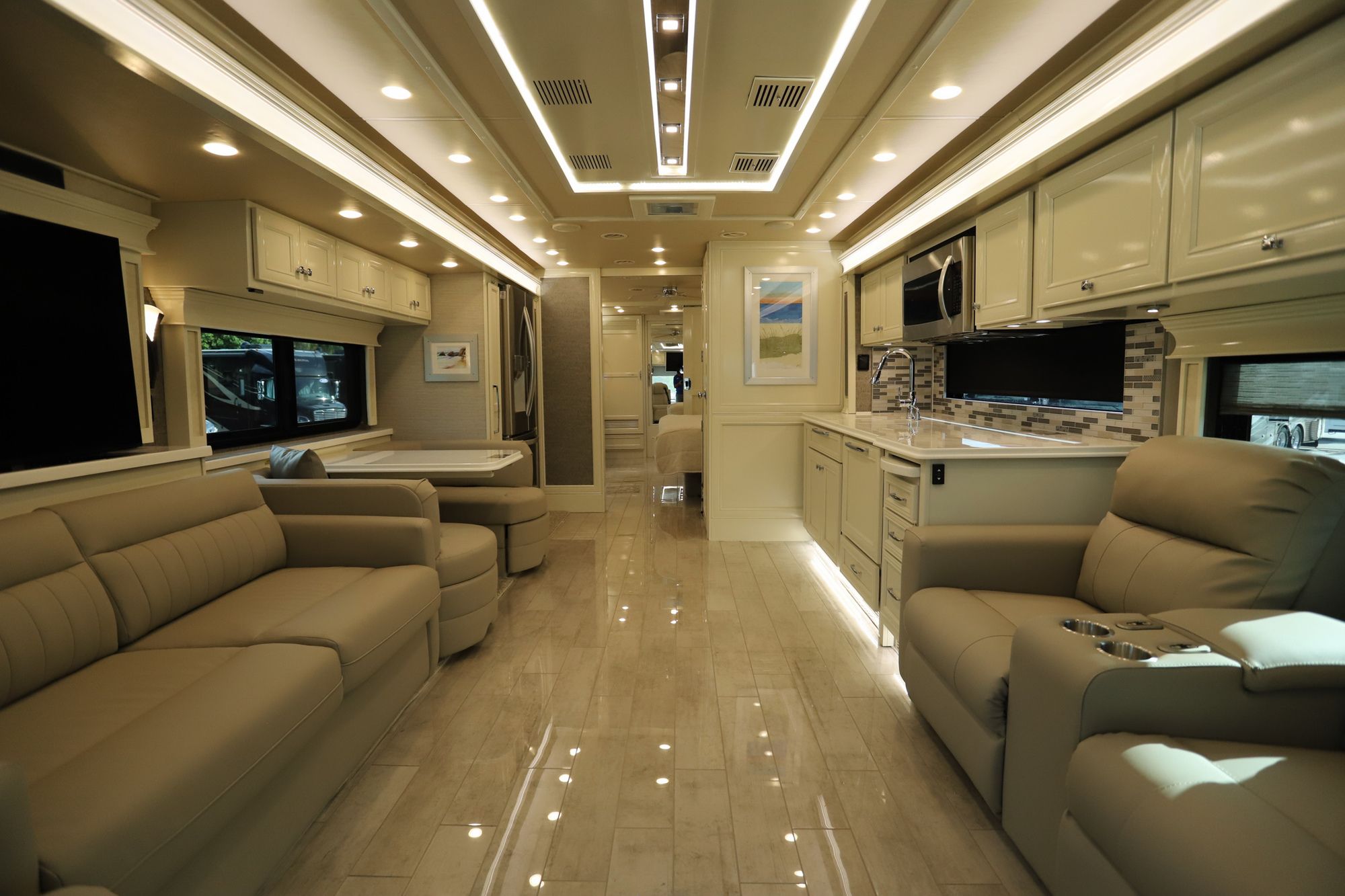 New 2022 Tiffin Motor Homes Phaeton 40IH Class A  For Sale