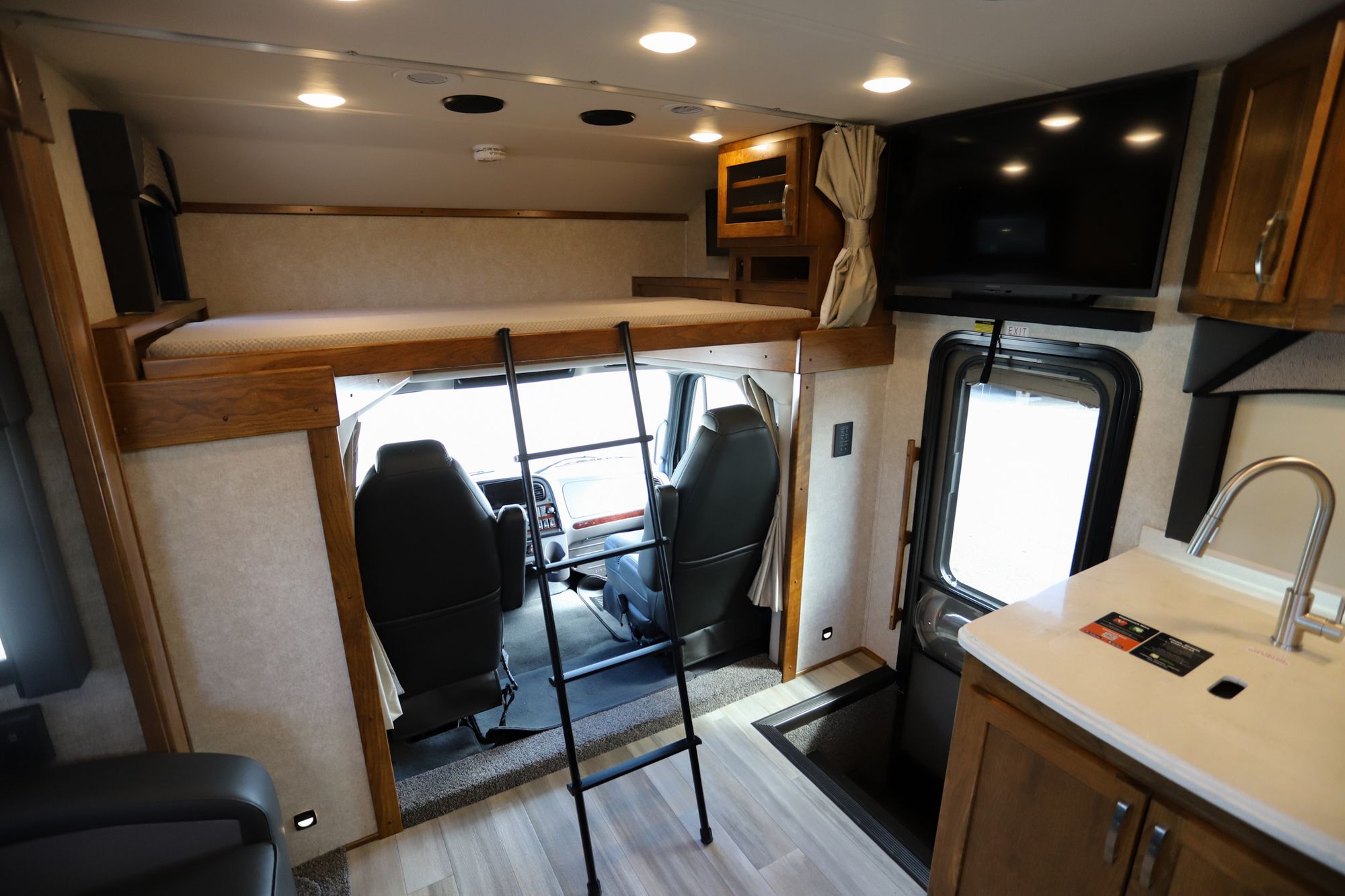 New 2022 Renegade Rv Valencia 38BB Super C  For Sale