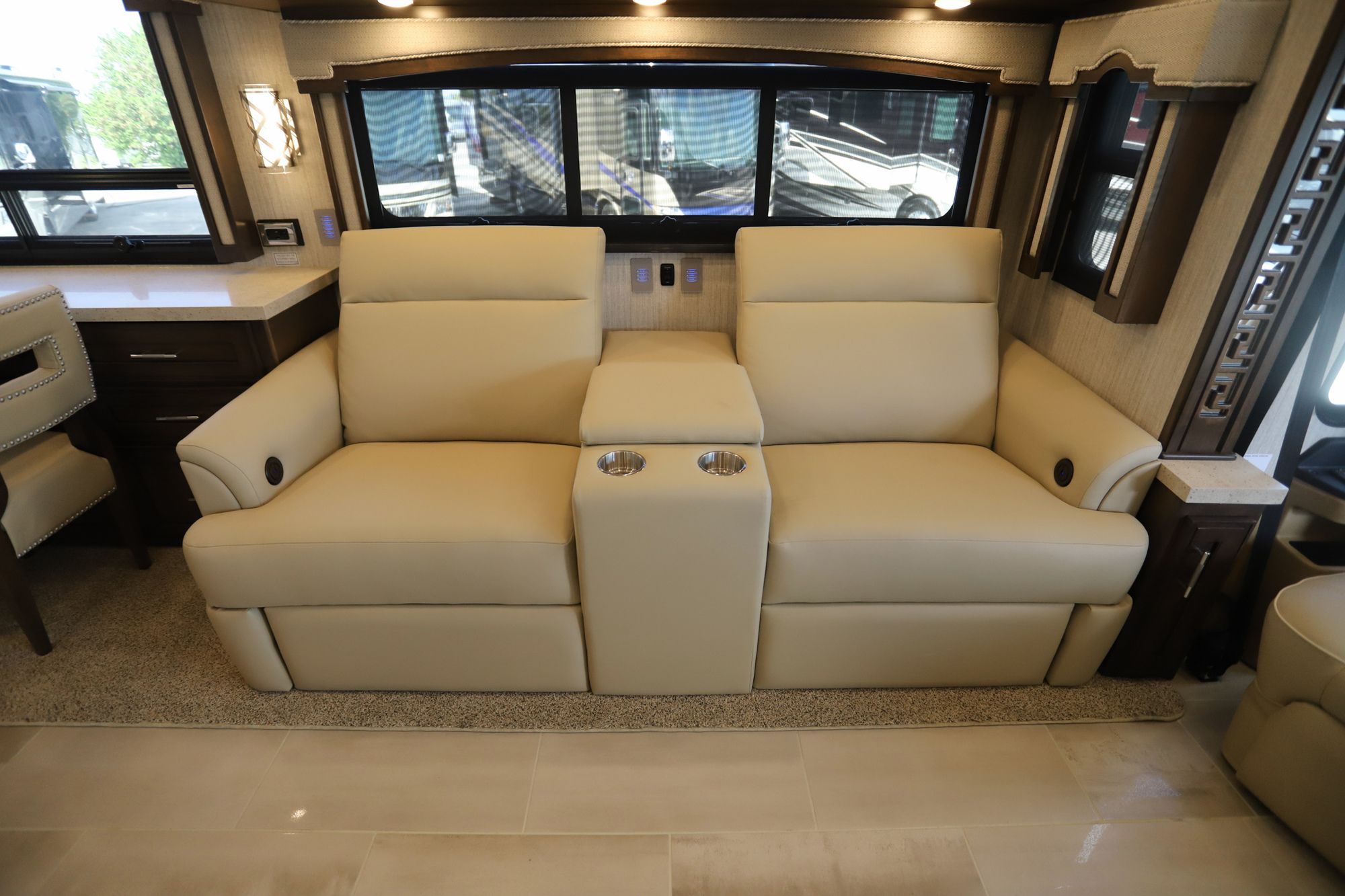 New 2022 Newmar Ventana 4037 Class A  For Sale