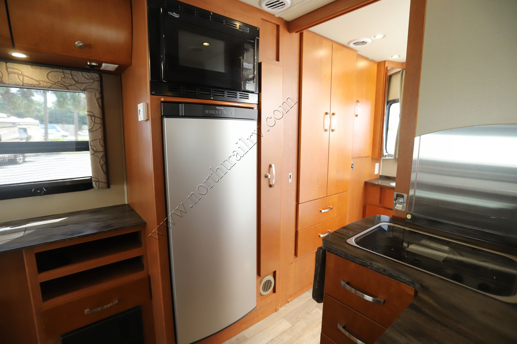 Used 2014 Leisure Van Unity 24MB Class B  For Sale