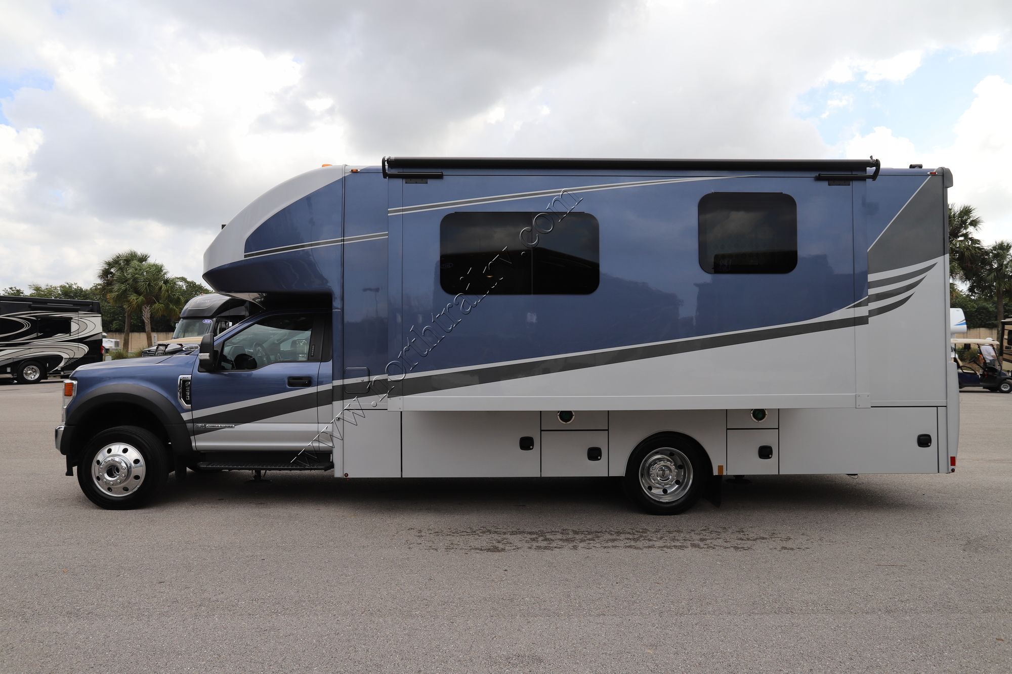 New 2022 Renegade Rv Veracruz 30VRM Class C  For Sale