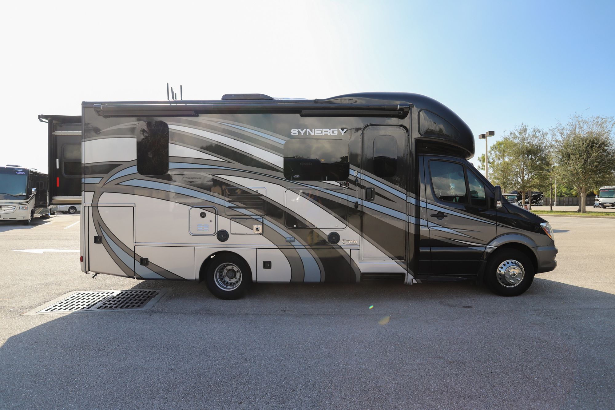 Used 2018 Thor Synergy SP24 Class C  For Sale