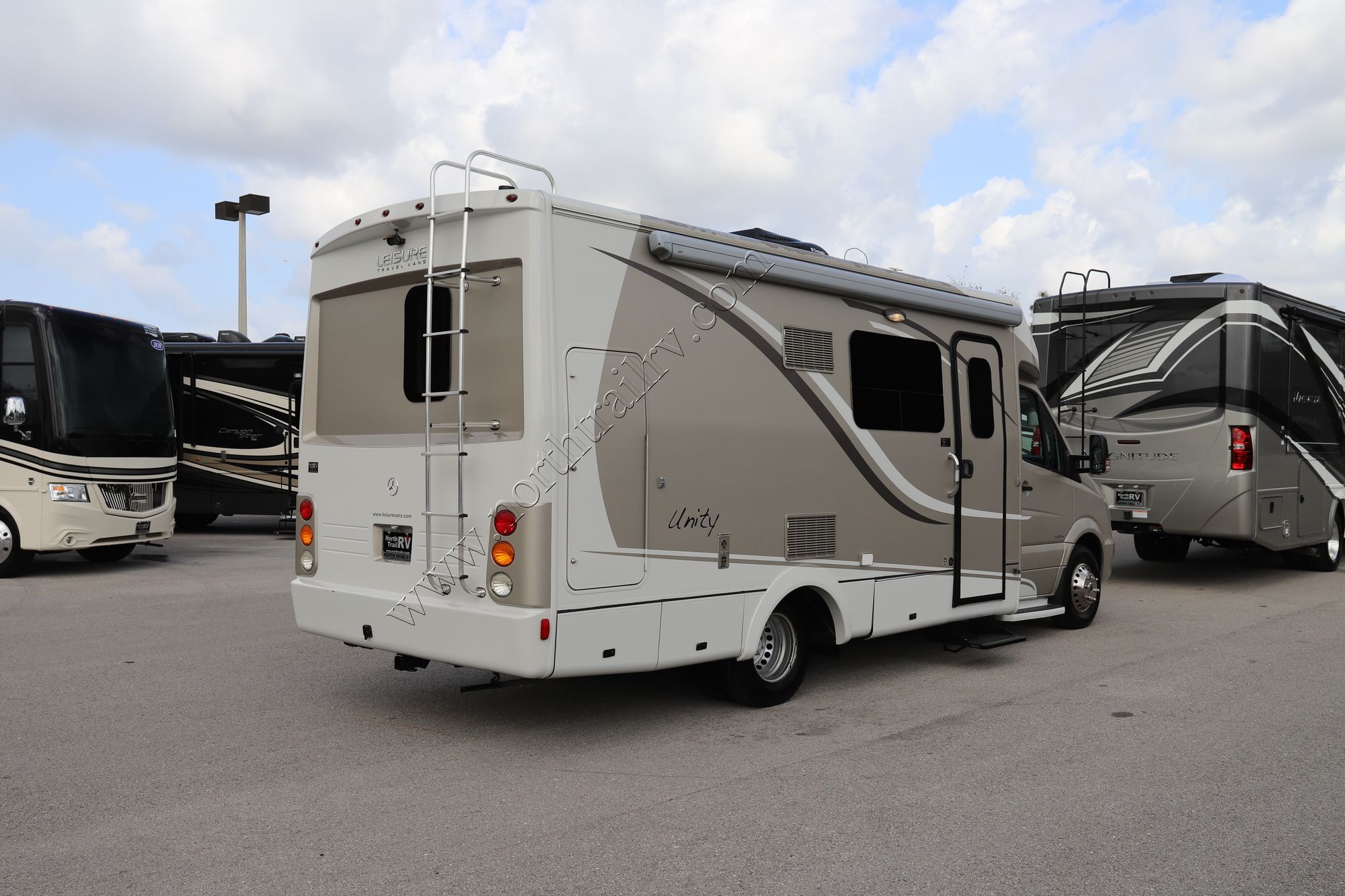 Used 2014 Leisure Van Unity 24MB Class B  For Sale