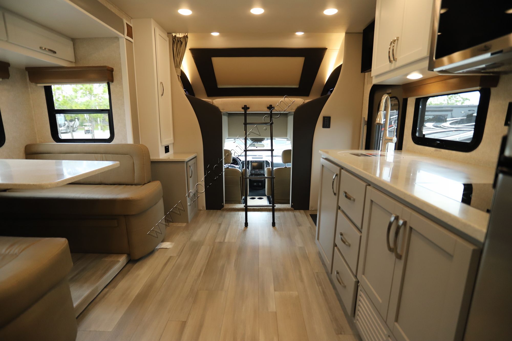 New 2022 Renegade Rv Veracruz 30VRM Class C  For Sale