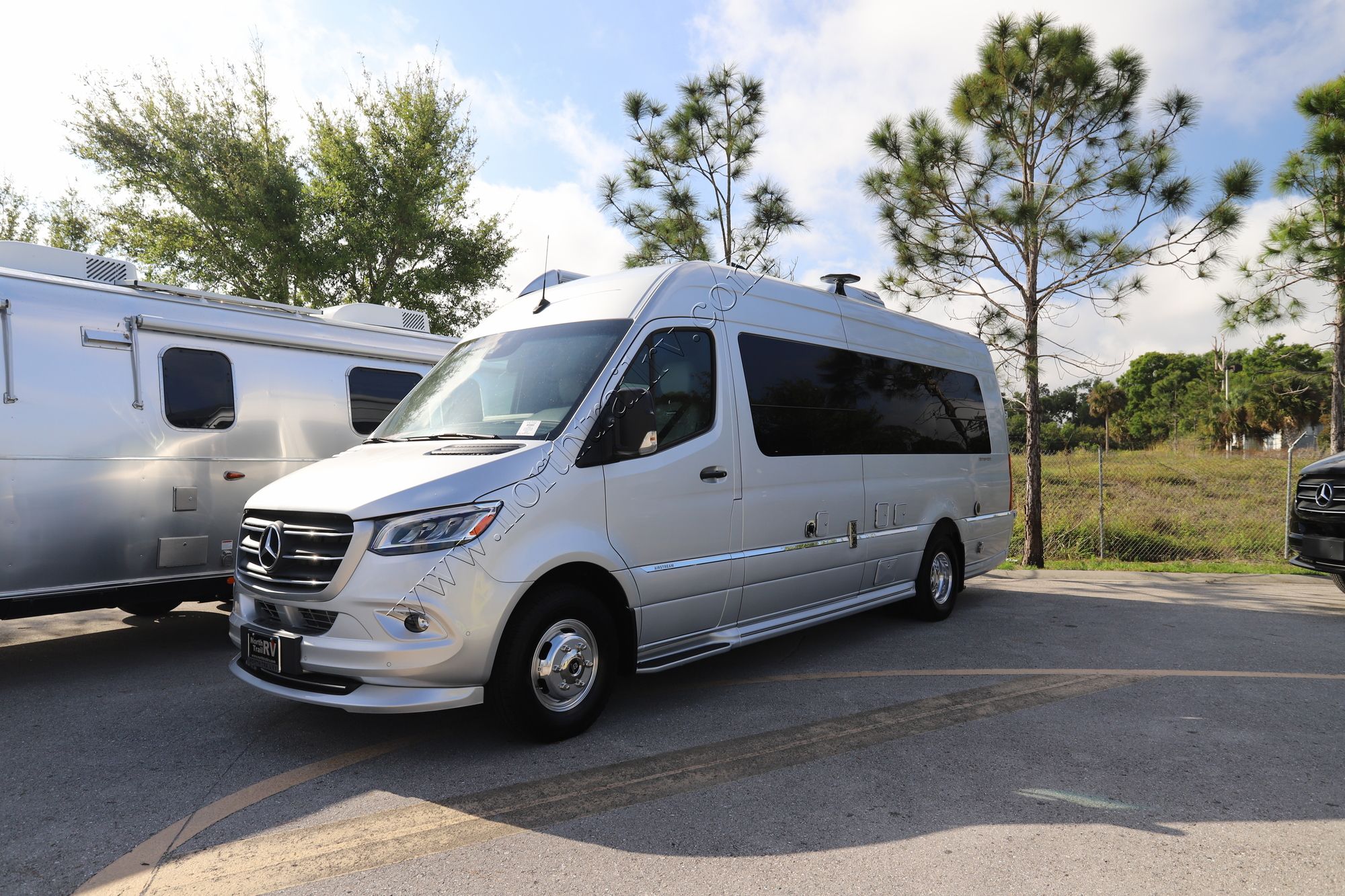 New 2022 Airstream Interstate 24GL Class B  For Sale