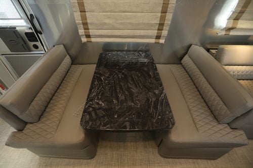 2022 Airstream Classic 33 FB