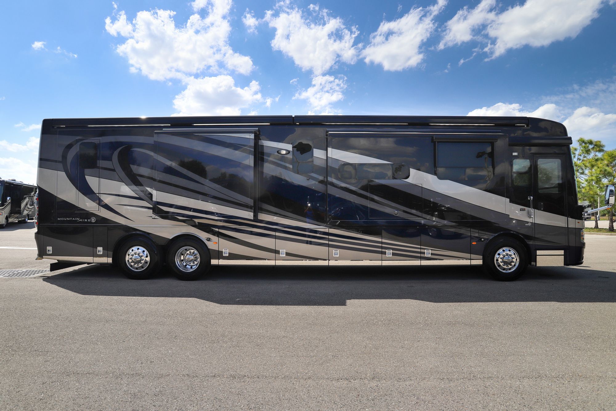 Used 2018 Newmar Mountain Aire 4531 Class A  For Sale