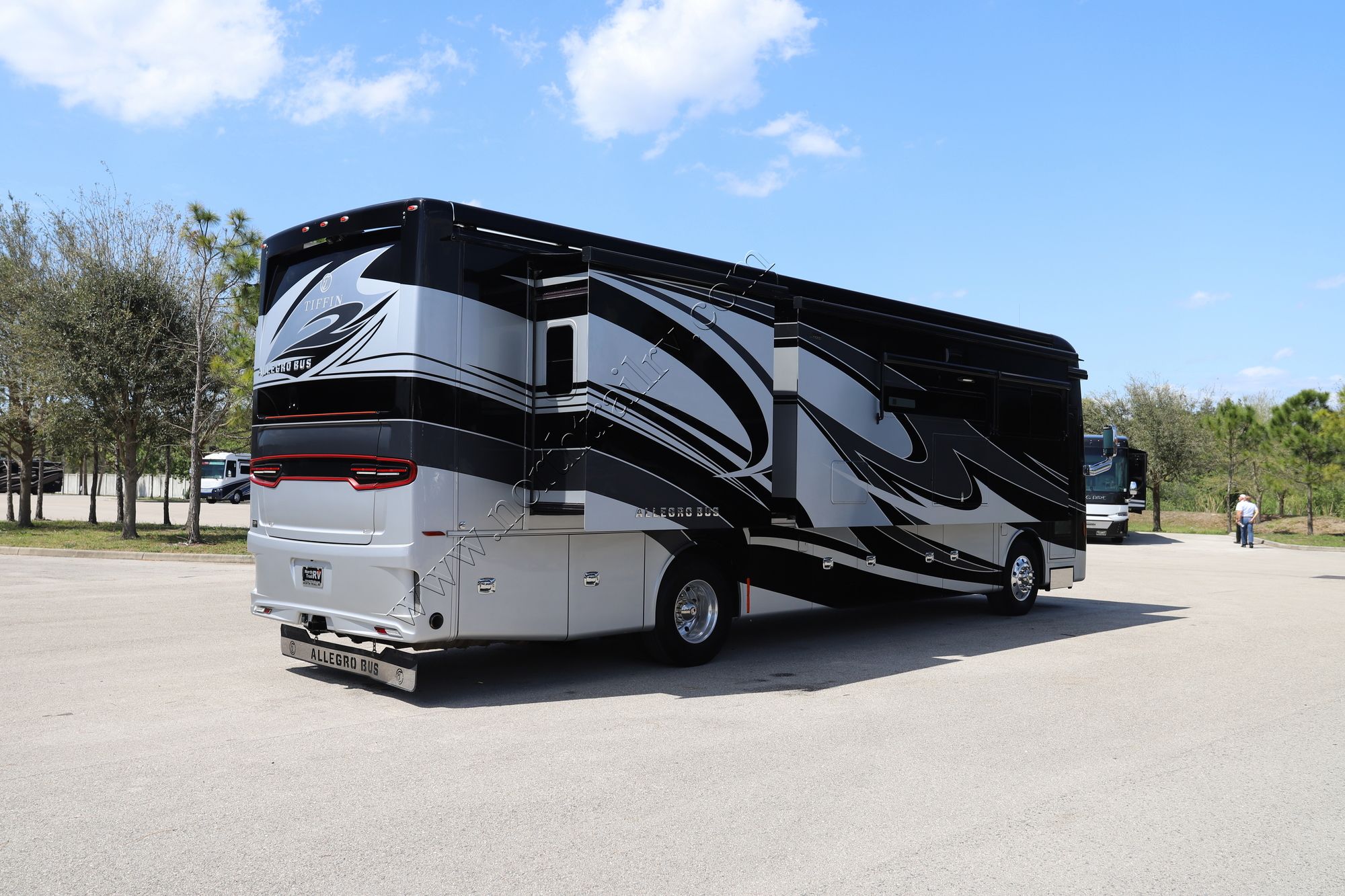 Used 2019 Tiffin Motor Homes Allegro Bus 37AP Class A  For Sale