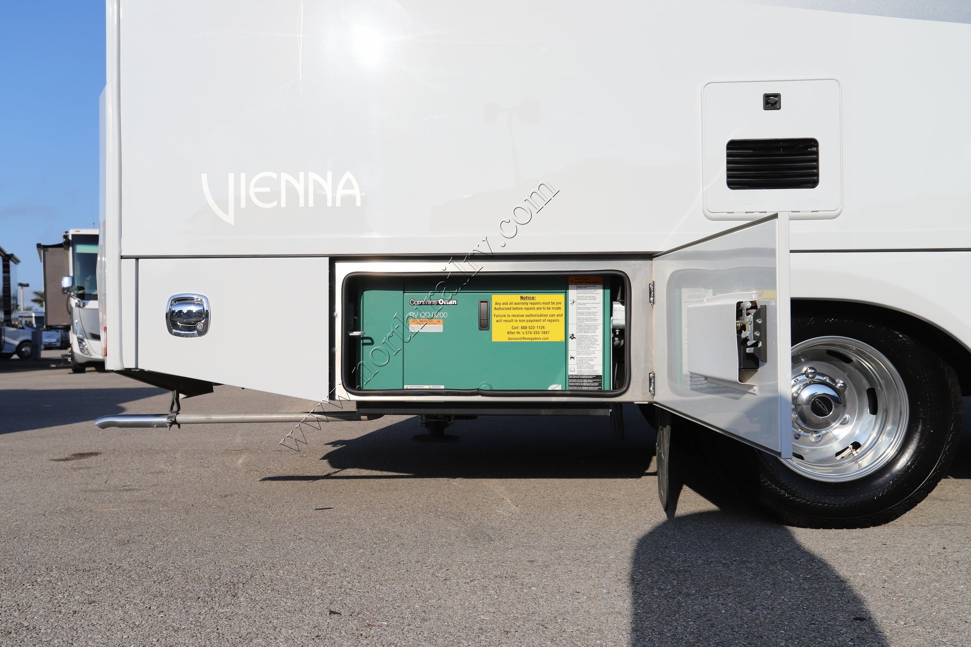 New 2022 Renegade Rv Vienna 25VFWS Class C  For Sale